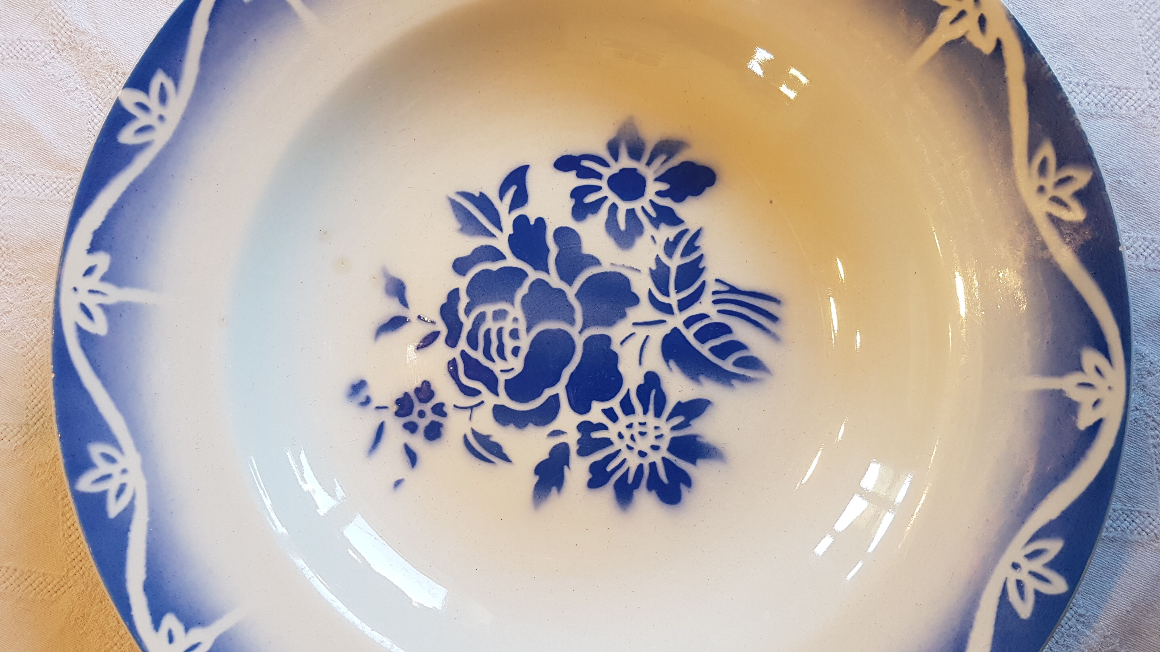 Digoin earthenware hollow plate