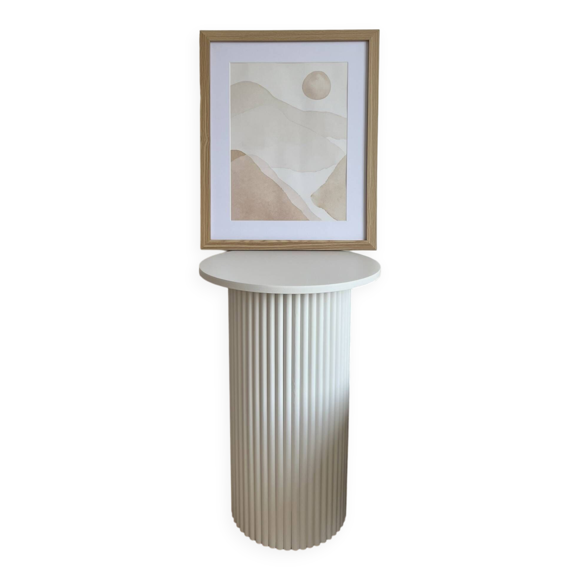 round and fluted bedside table in white