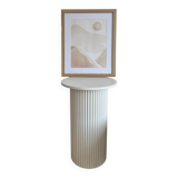 round and fluted bedside table in white