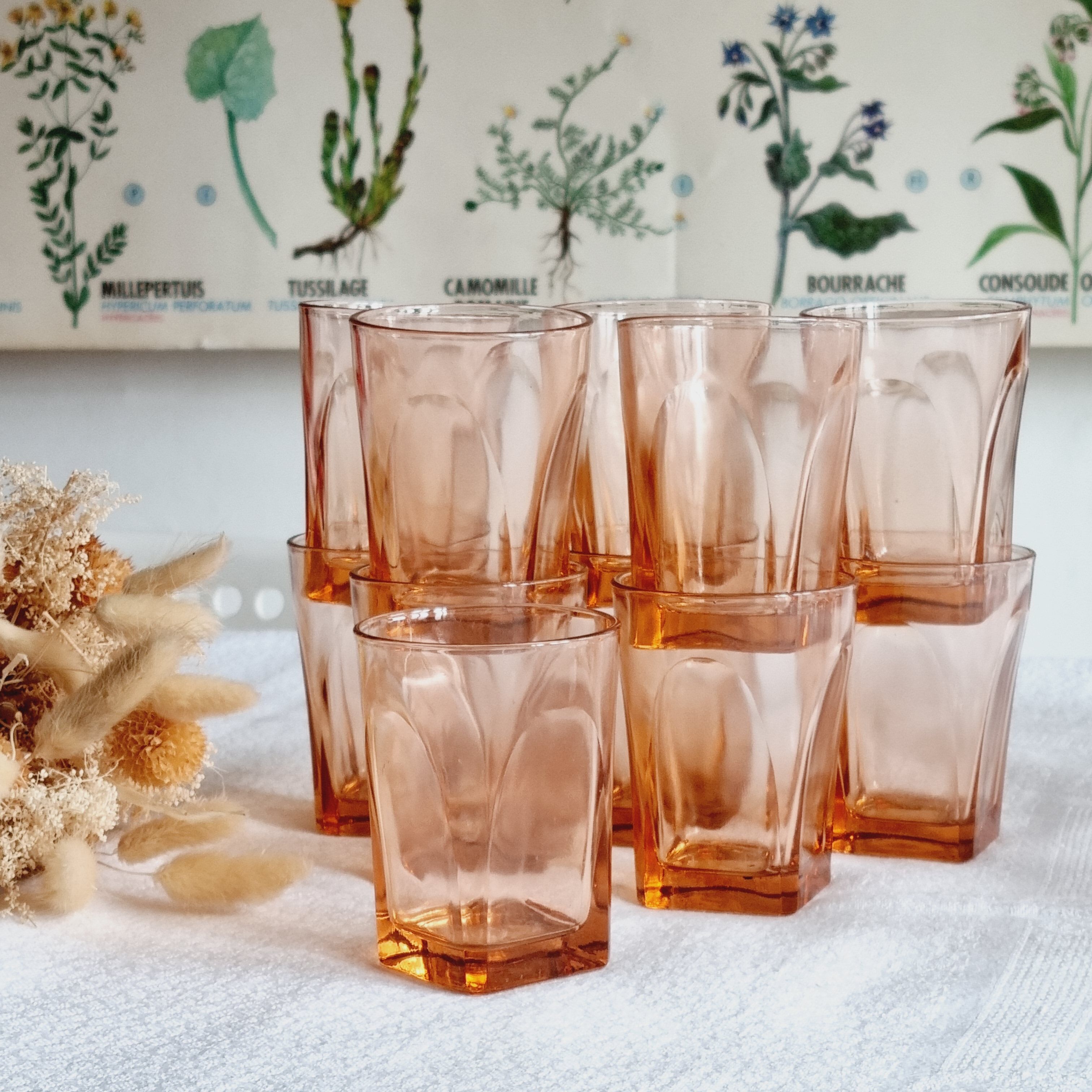 Lot de 11 verres à eau en verre rose