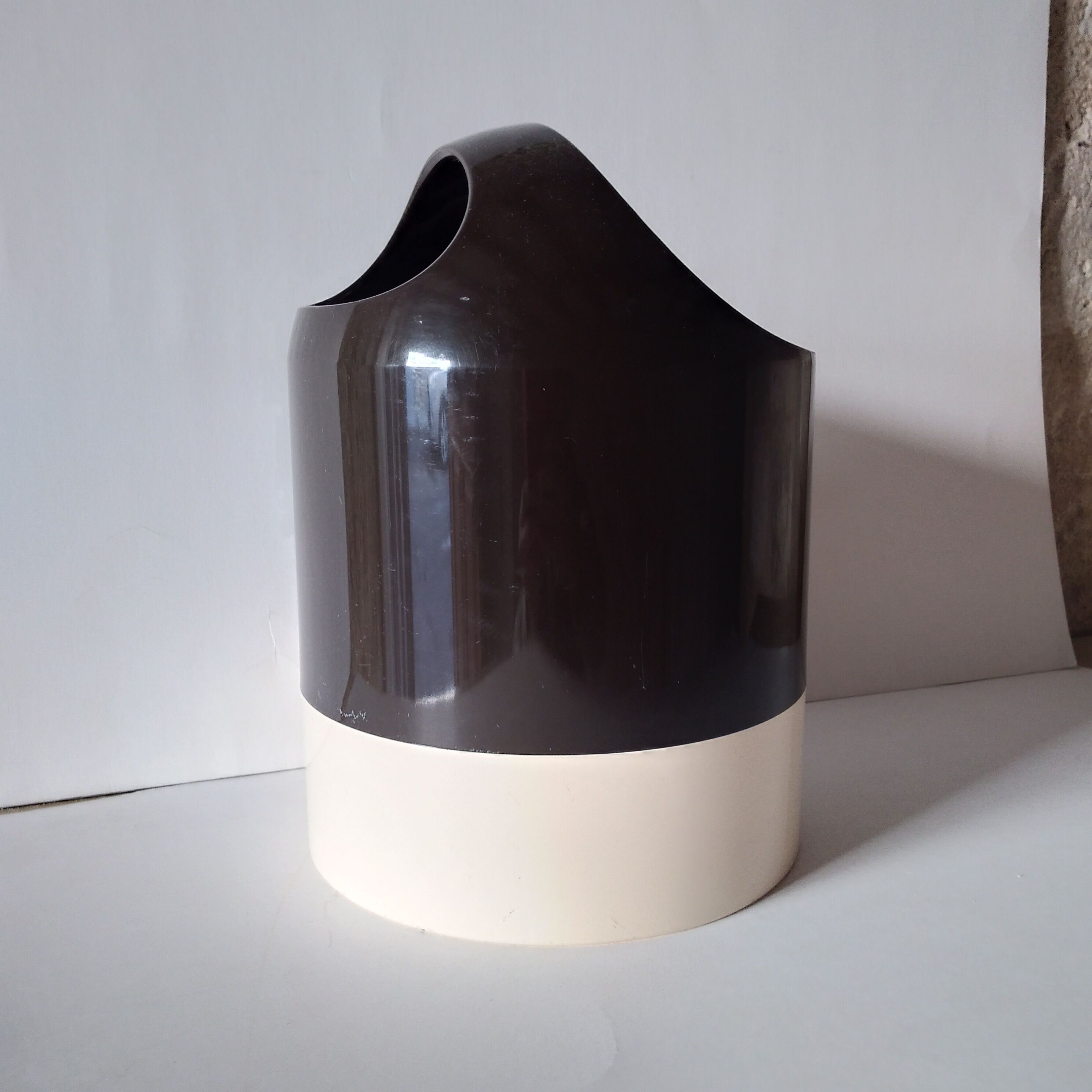 Champagne bucket 1970