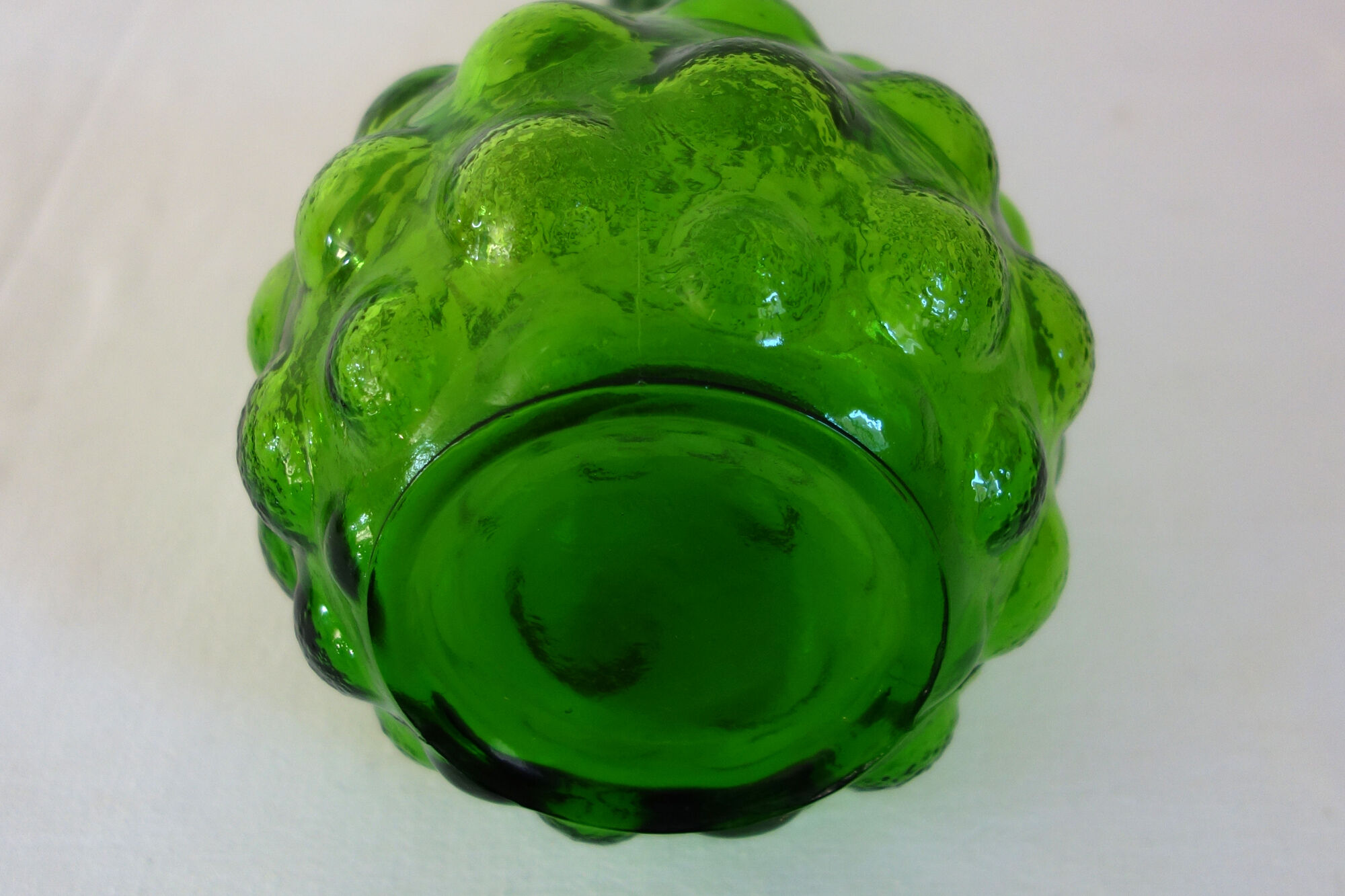 Carafe bottle in green glass bubbles Empoli 60s