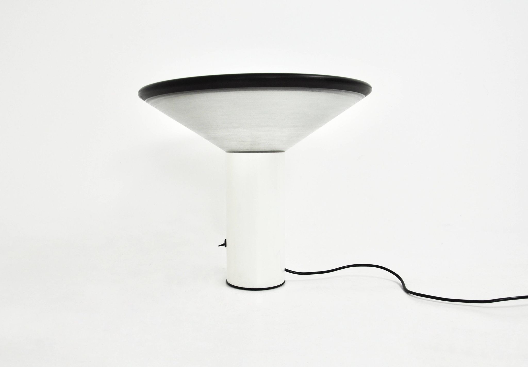 “Noa” table lamp by Gianfranco Frattini for Luci Italia, 1980s