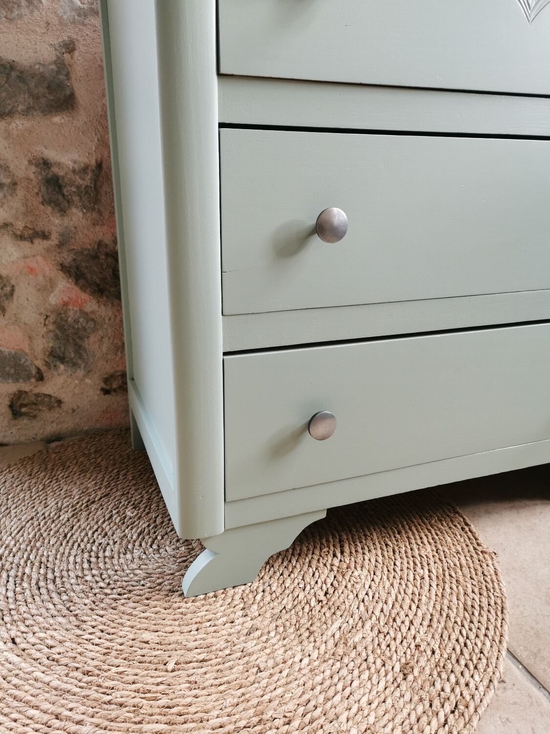Art deco chest of drawers