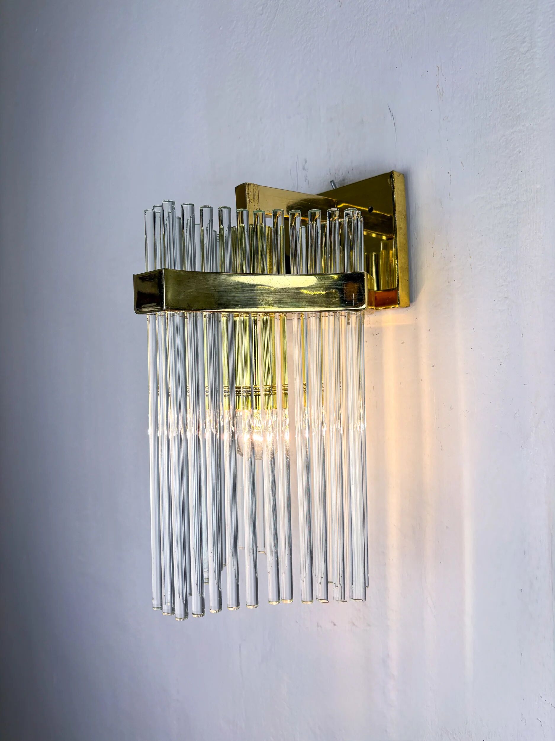 Gaetano Sciolari for Lightolier wall sconce, Murano glass rods & gilt brass, Italy, 1970s