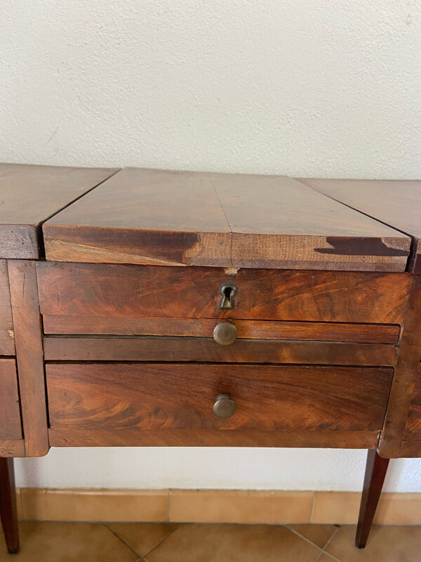 Coiffeuse d’homme en acajou Louis XVI