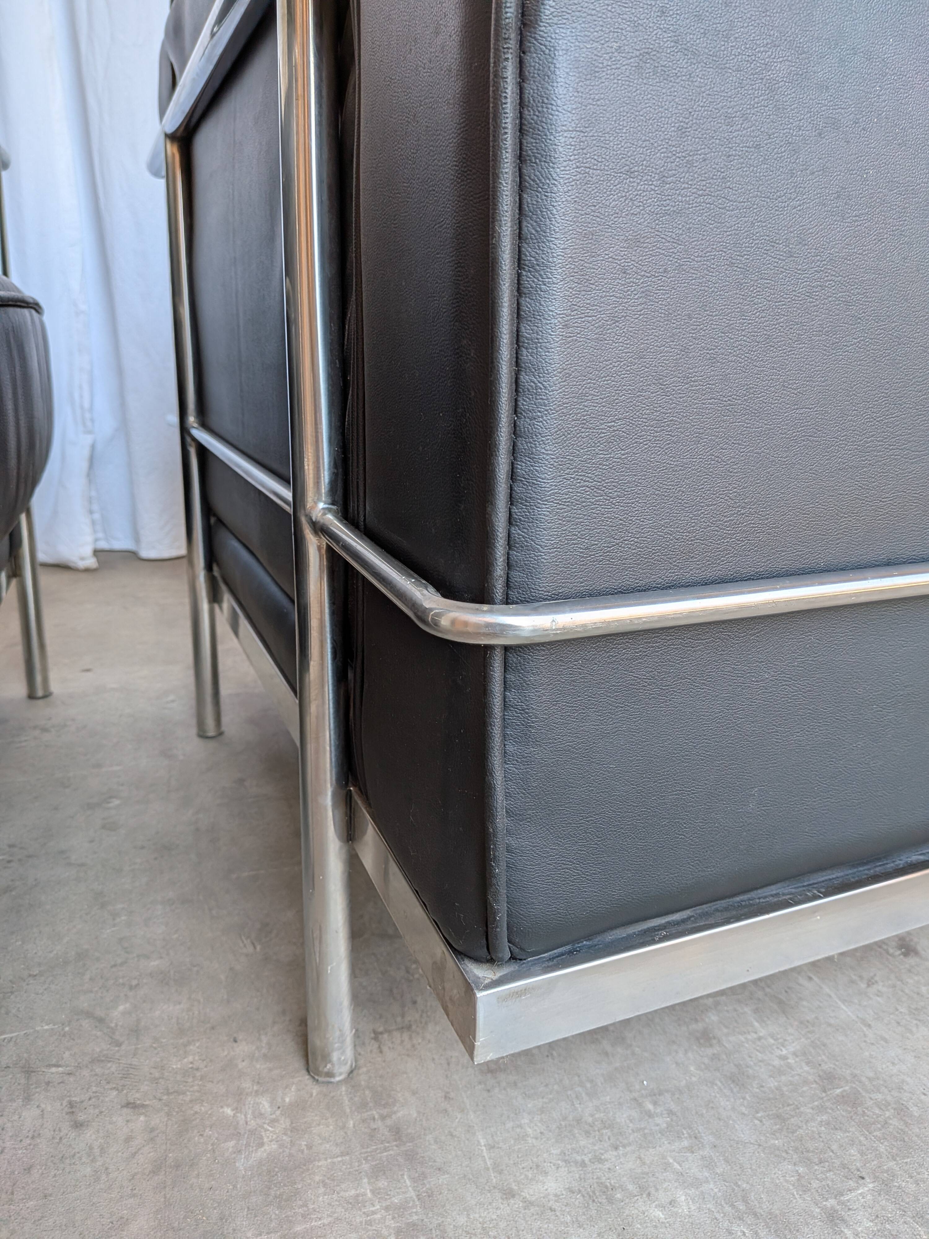 Set of 2 Mid-century Black Leather Lounge Chairs / Italian Design Armchairs