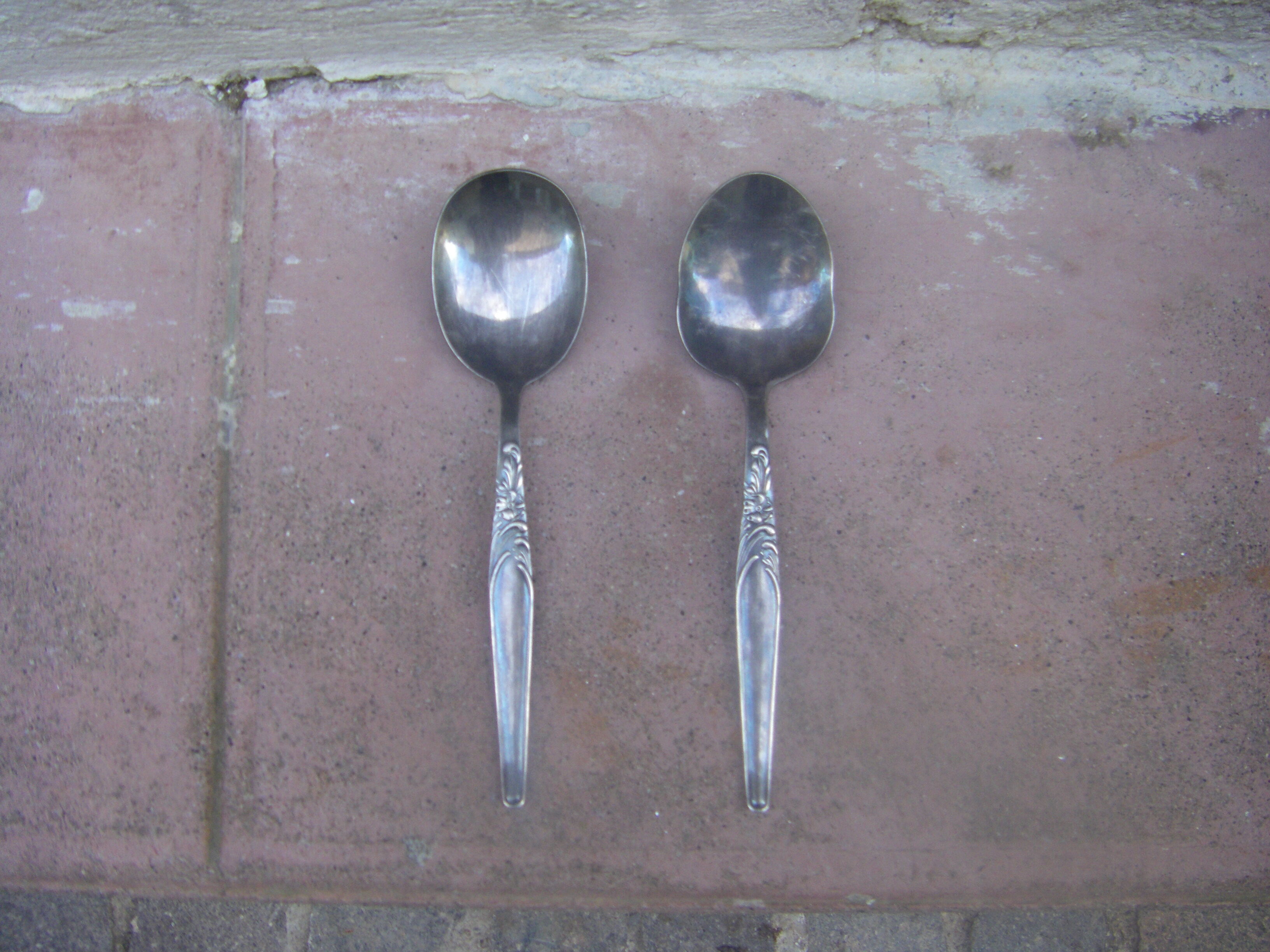 Pair of salad cutlery