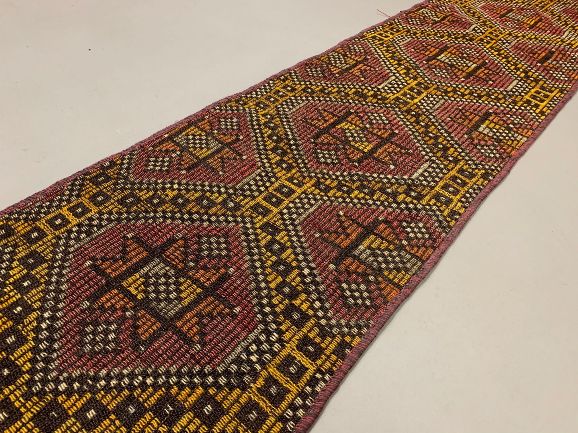 Old Turkish narrow Kilim Runner 315x51 cm, shabby chic, vintage kelim Red Black