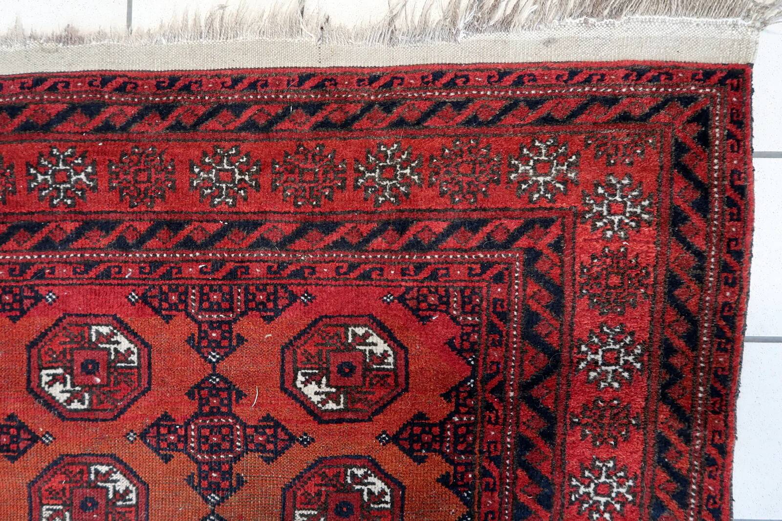 Handmade antique Afghan Baluch rug 118cm x 149cm, 1920s