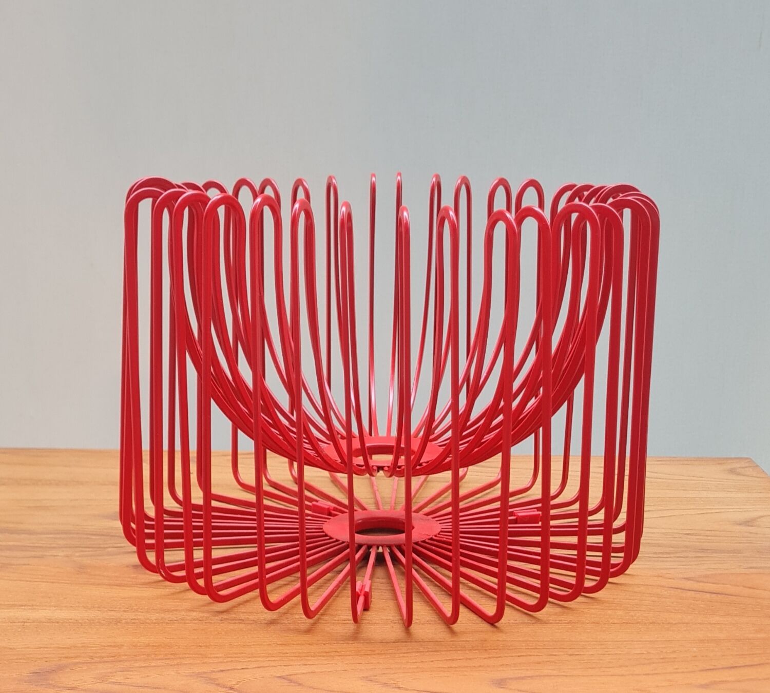 Tradig fruit basket by Ehlen Johansson in metal