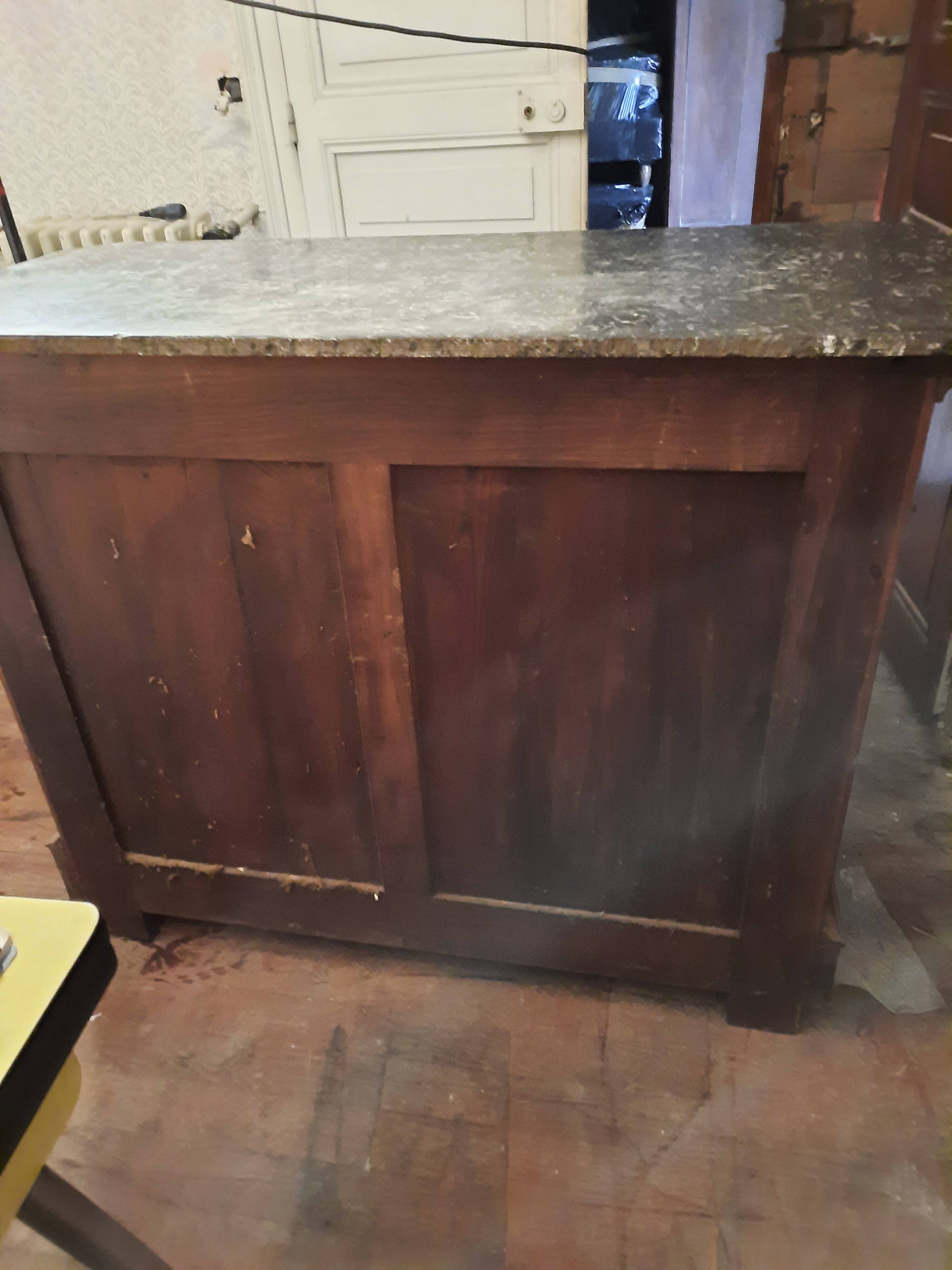 Louis Philippe dresser
