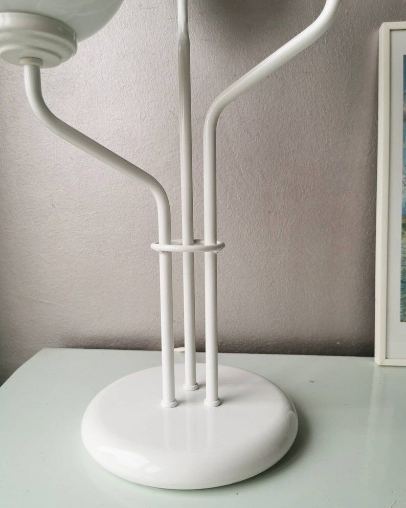 Vintage table lamp in white metal with 3 balls, 80s