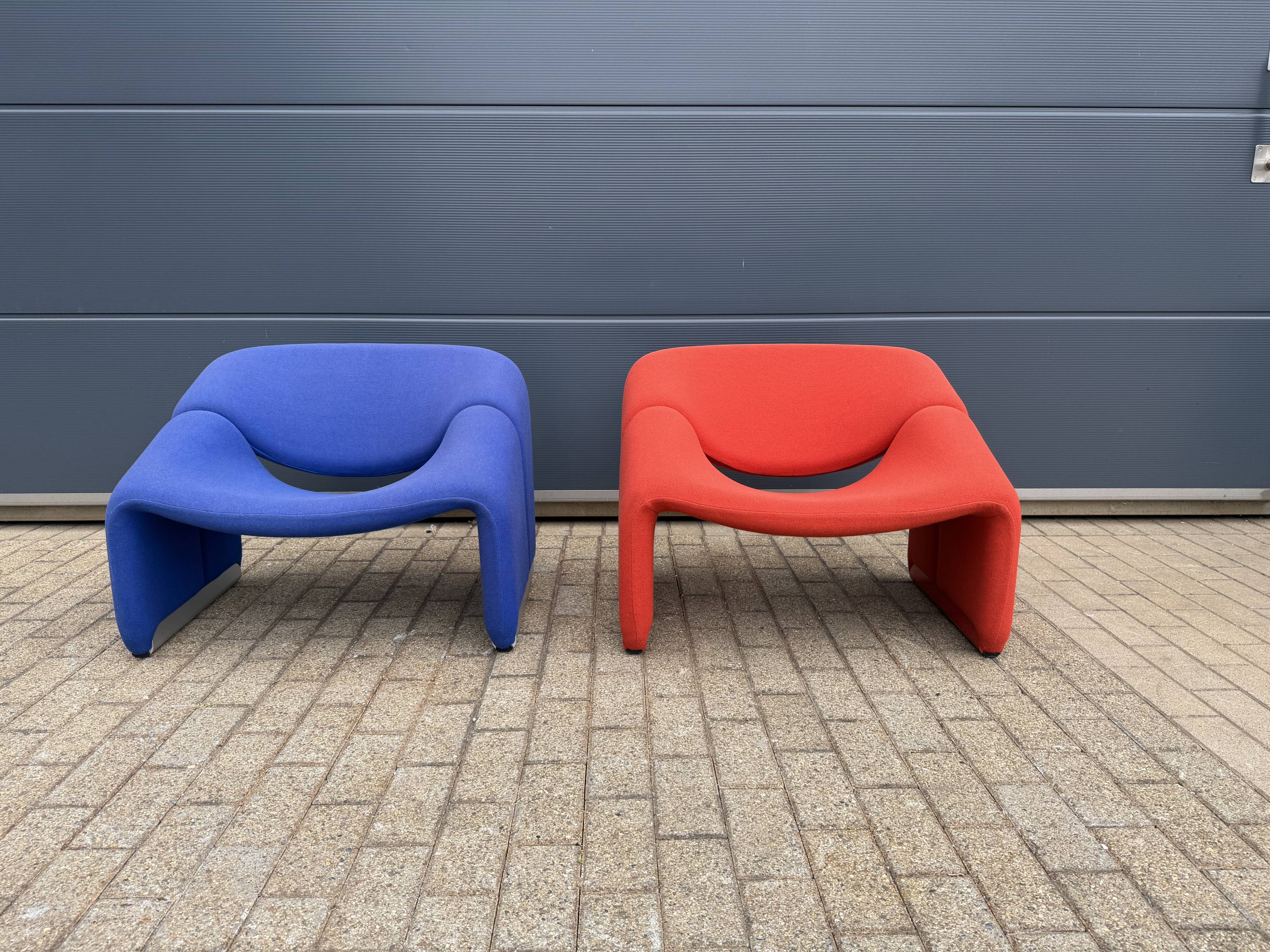 Artifort F598 Groovy armchair Pierre Paulin, Electric blue
