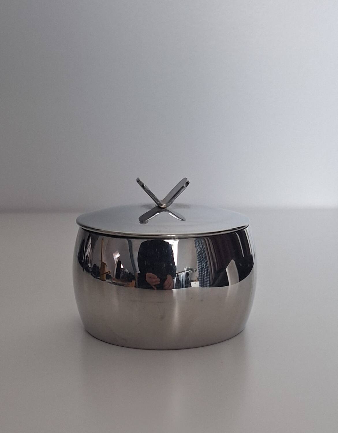 Stainless steel sugar bowl by Guy Degrenne