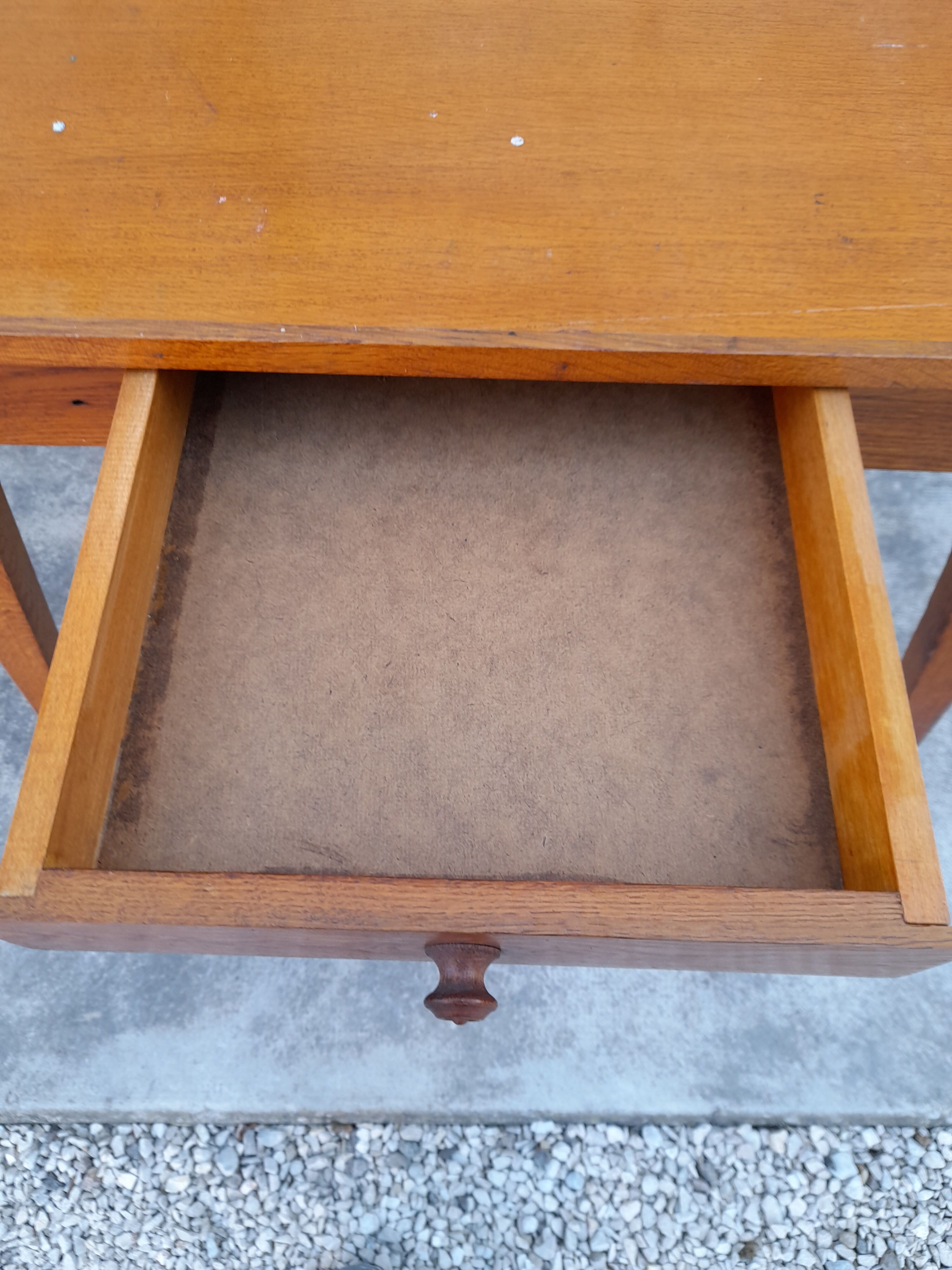 Vintage table year 50 -87cm