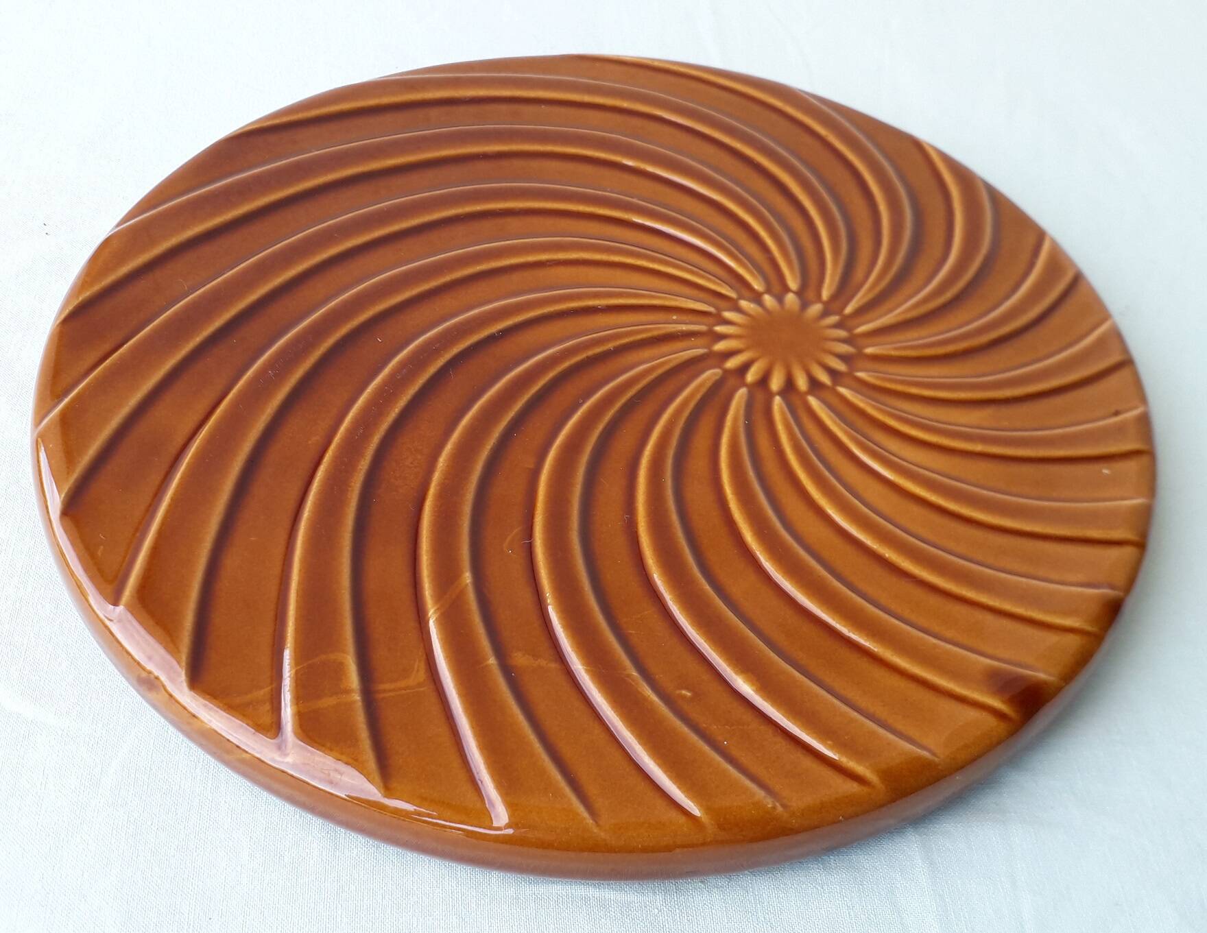 Ceramic trivet