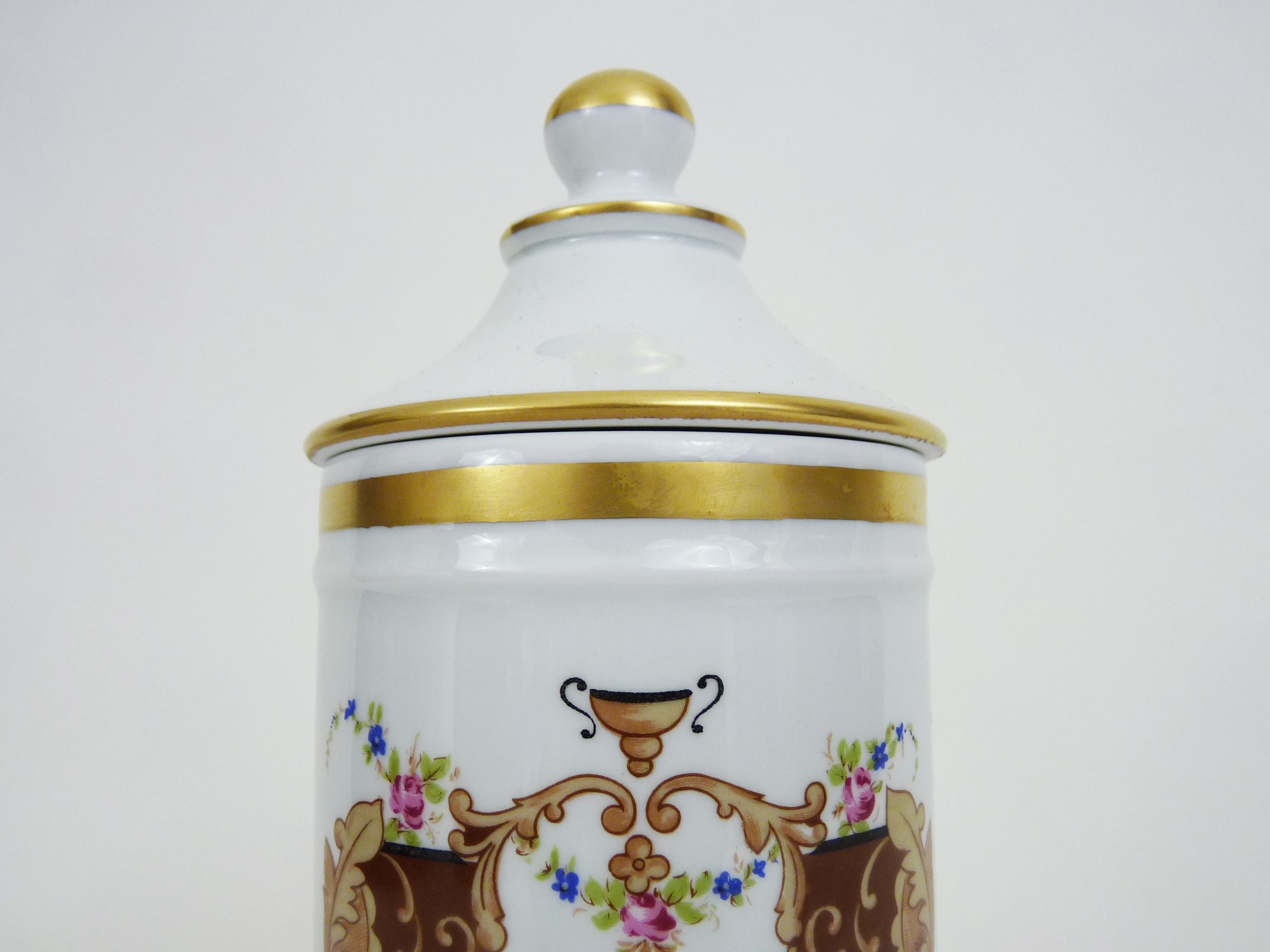 Old apothecary pot, made of snake porcelain, painted by hand. Year 60