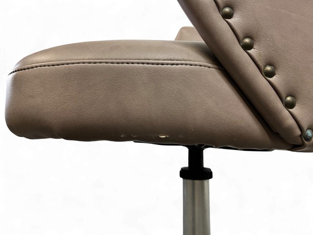 Vintage taupe lounge chair / office chair with chrome frame