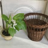 Vintage paper basket