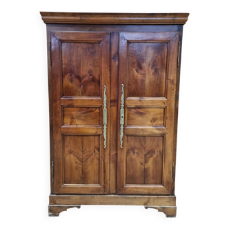 Armoire ancienne en merisier
