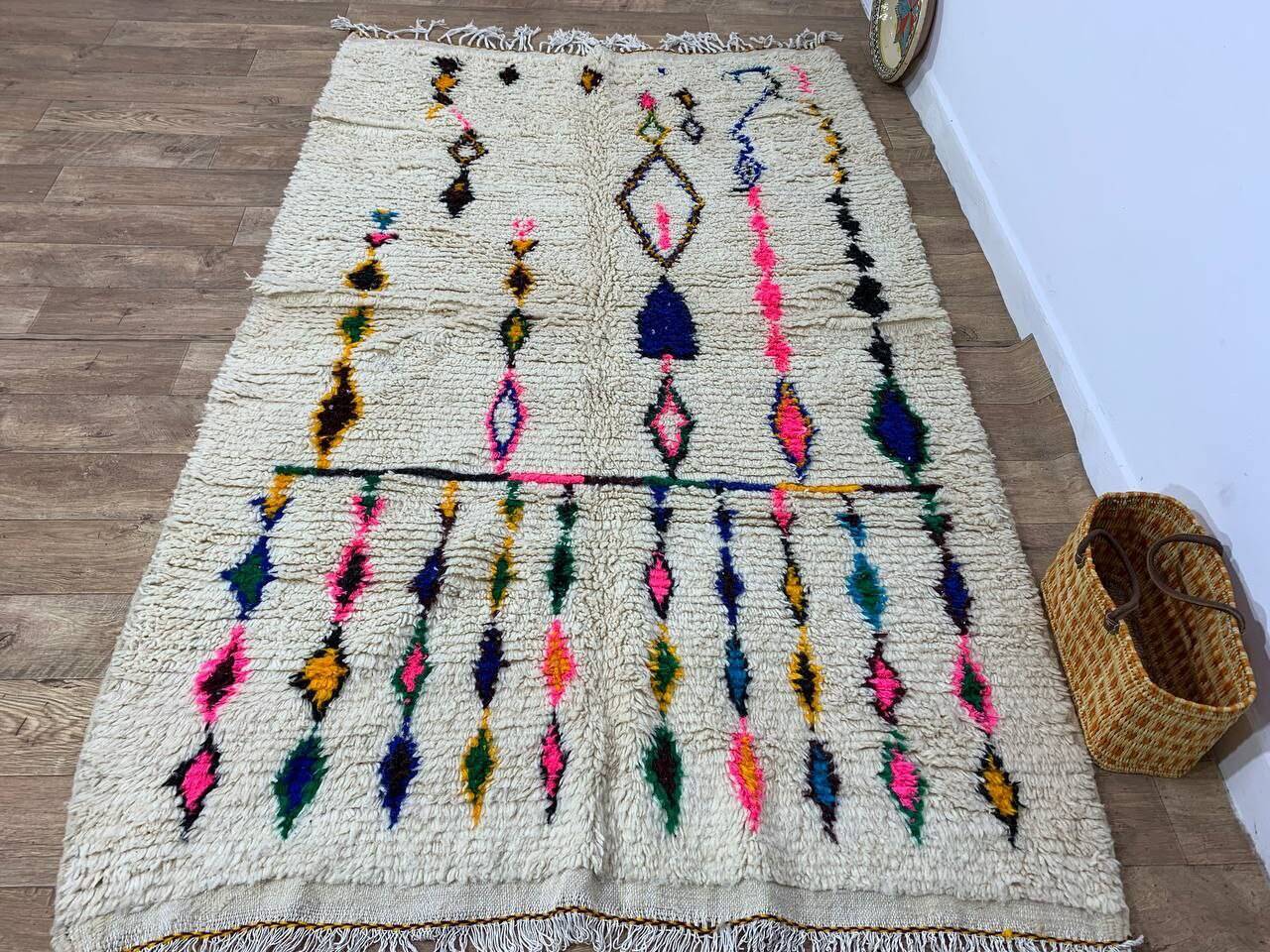 Handmade moroccan berber rug 258 x 160 cm