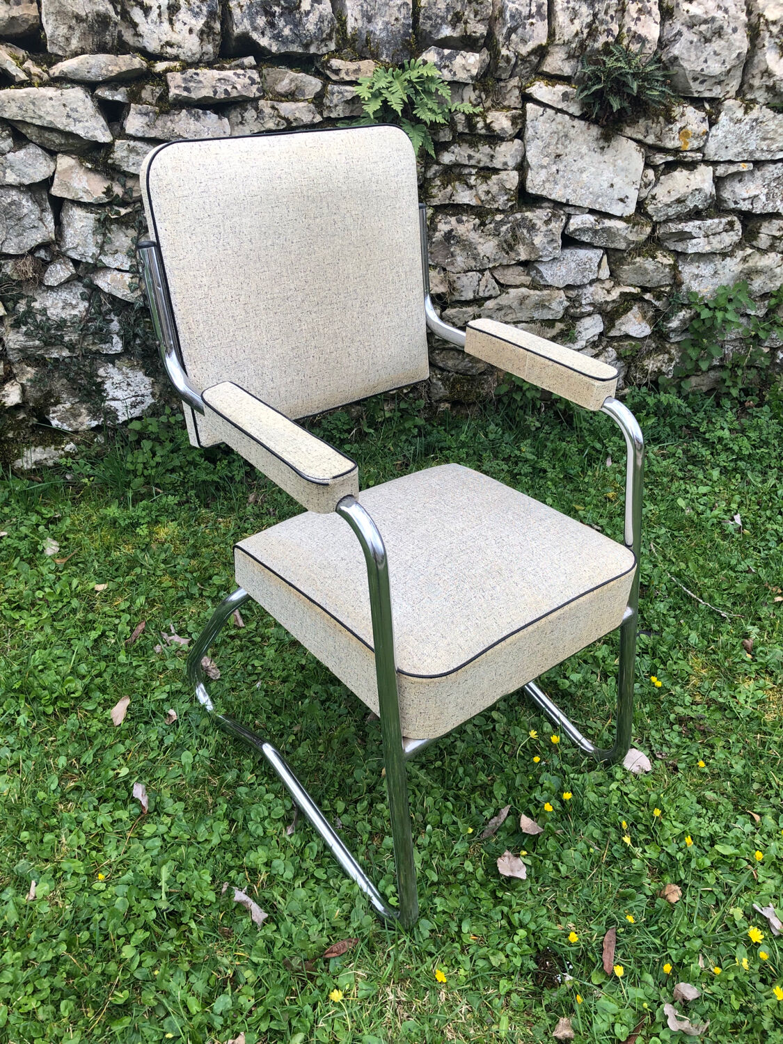 Leatherette office armchair