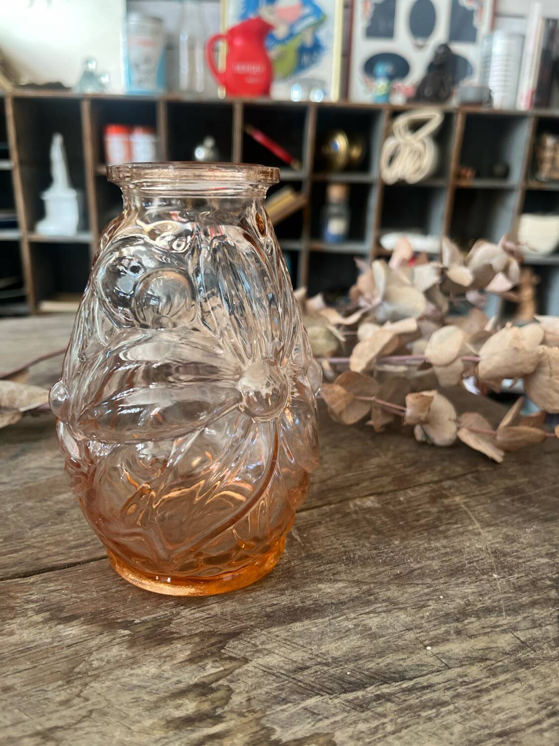Pink chiseled glass vase