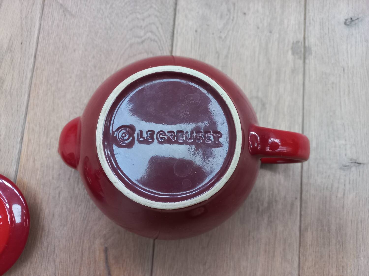 Le Creuset Teapot