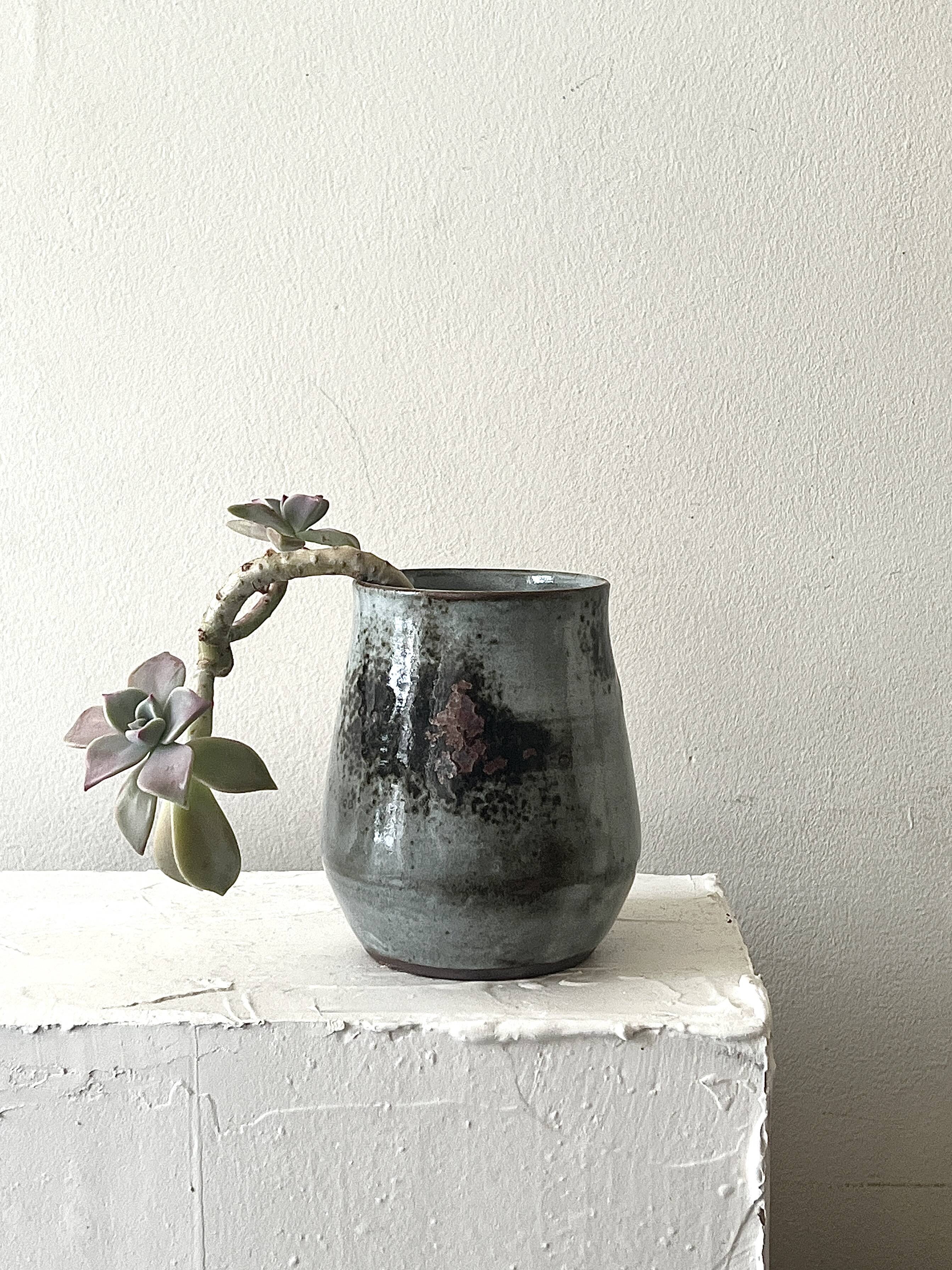 Ceramic vase from Grés du Loir, glazed and signed, Chantal & Thierry Robert 1970.