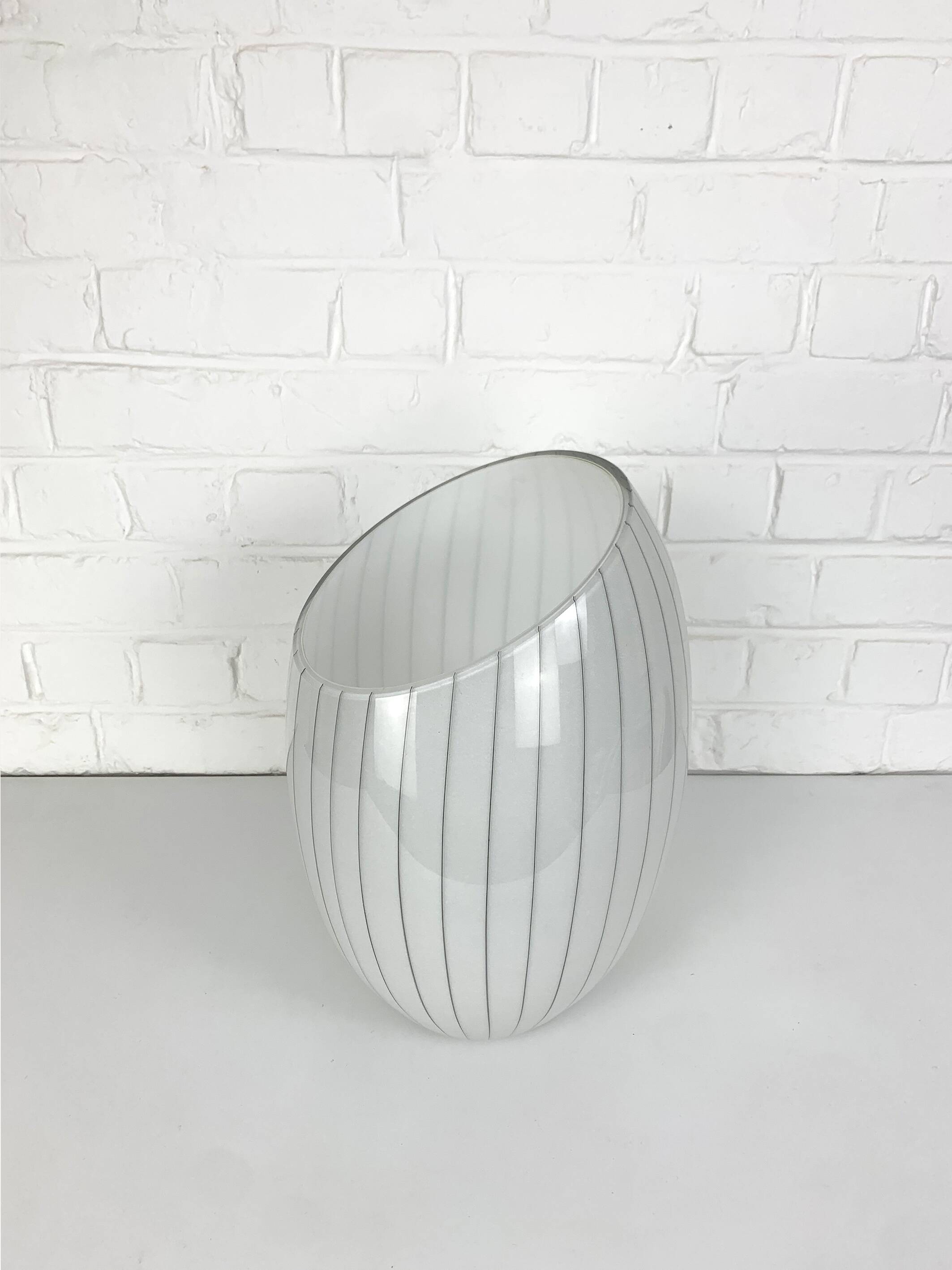 Large Murano glass table lamp with lined pattern 1950-60