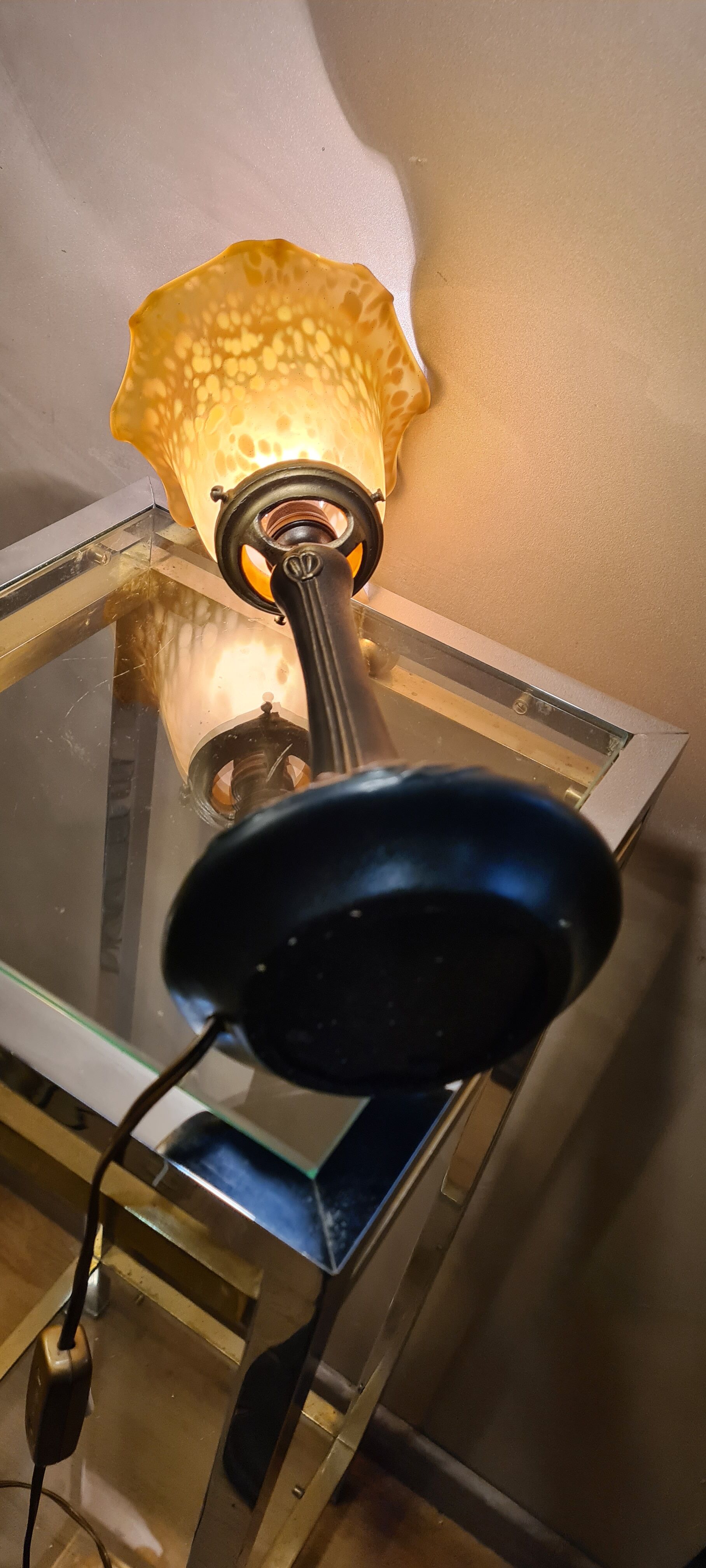 Art Nouveau style lamp