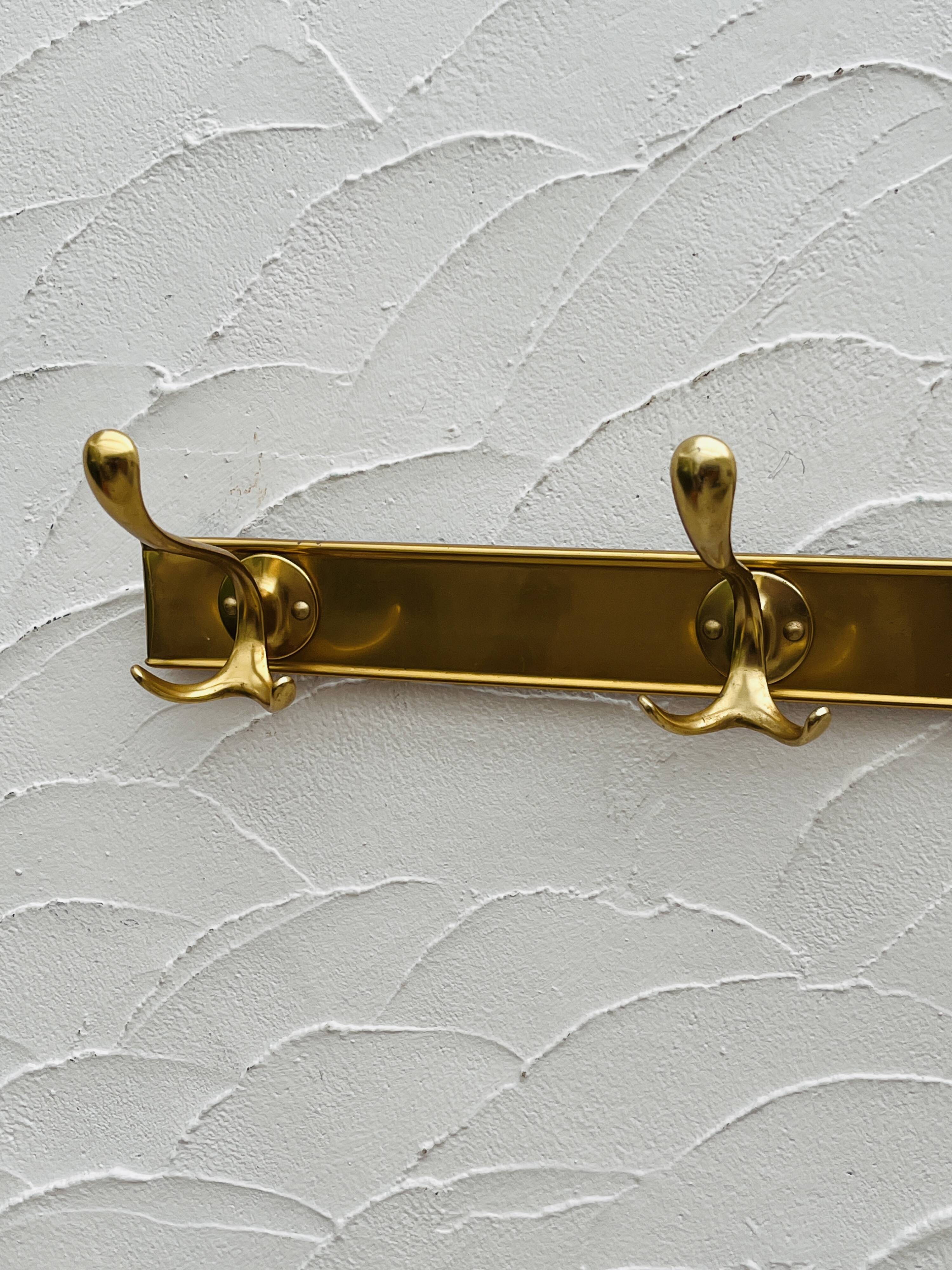 Porte-manteau en aluminium anodisé