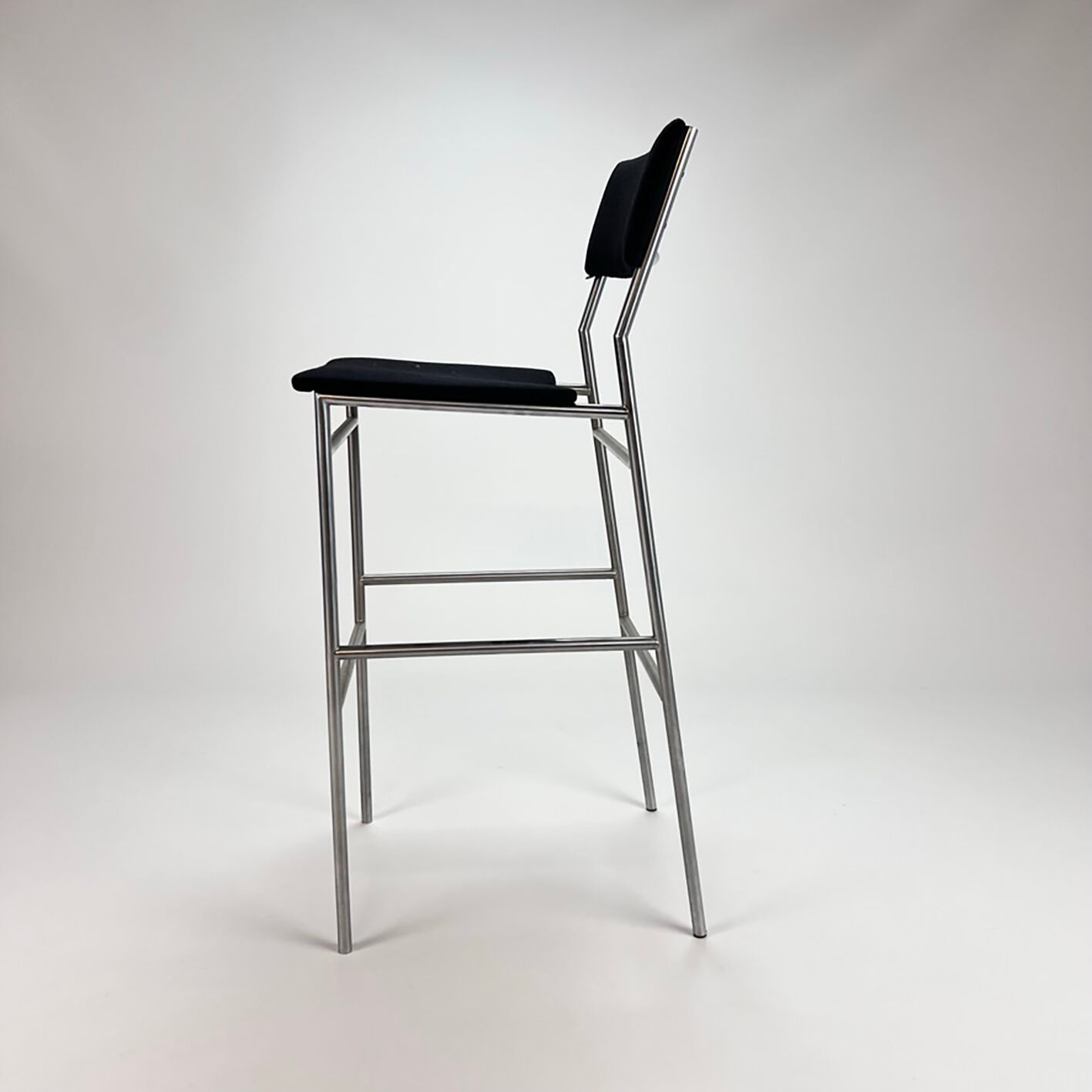 Ensemble de 5 tabourets de bar Spectrum, années 2000