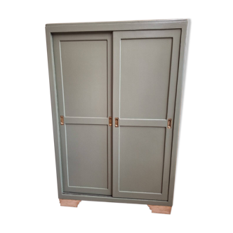 Sliding door wardrobe