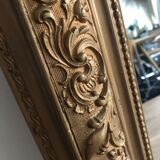 Miroir doré à fronton XIXème, 86x136