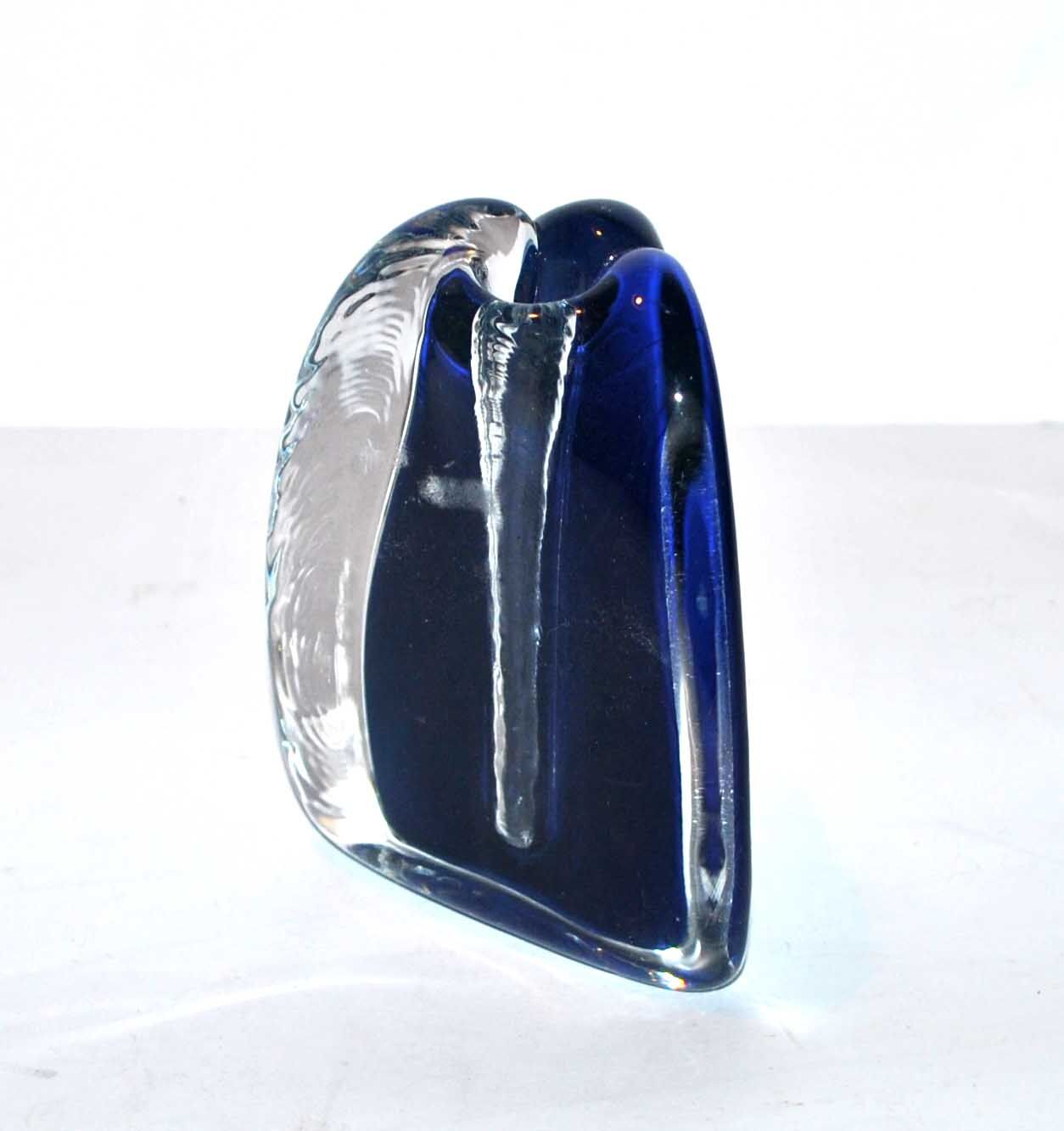 Vintage vase in cobalt blue murano glass? Soliflore triangle 1960-1970