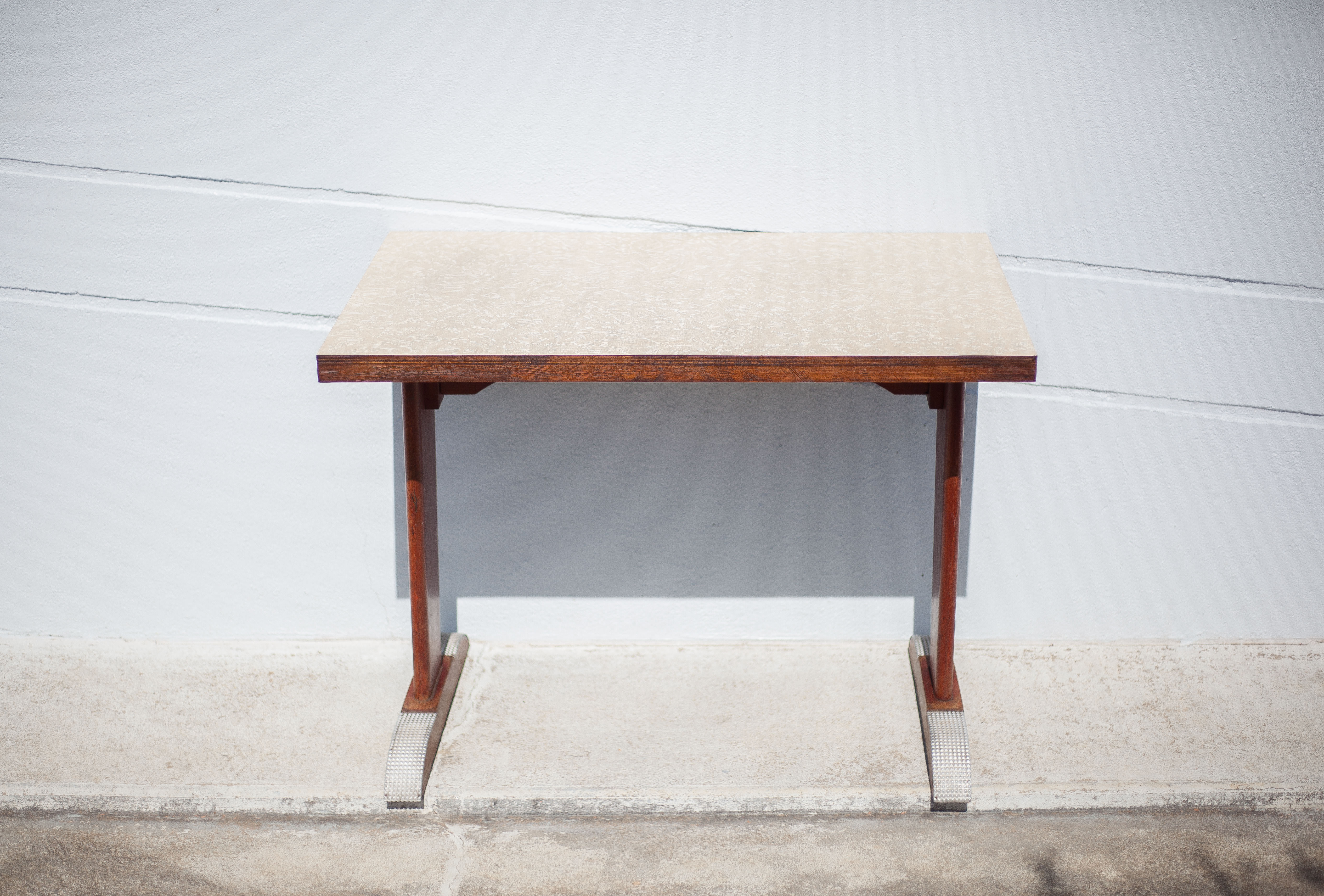 30s bistro table in wood and aluminum