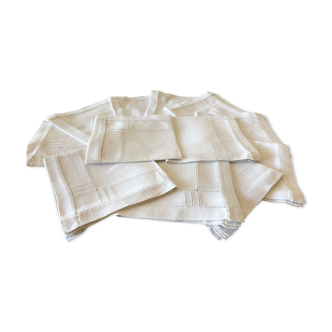 Series of 12 linen napkins updated venise