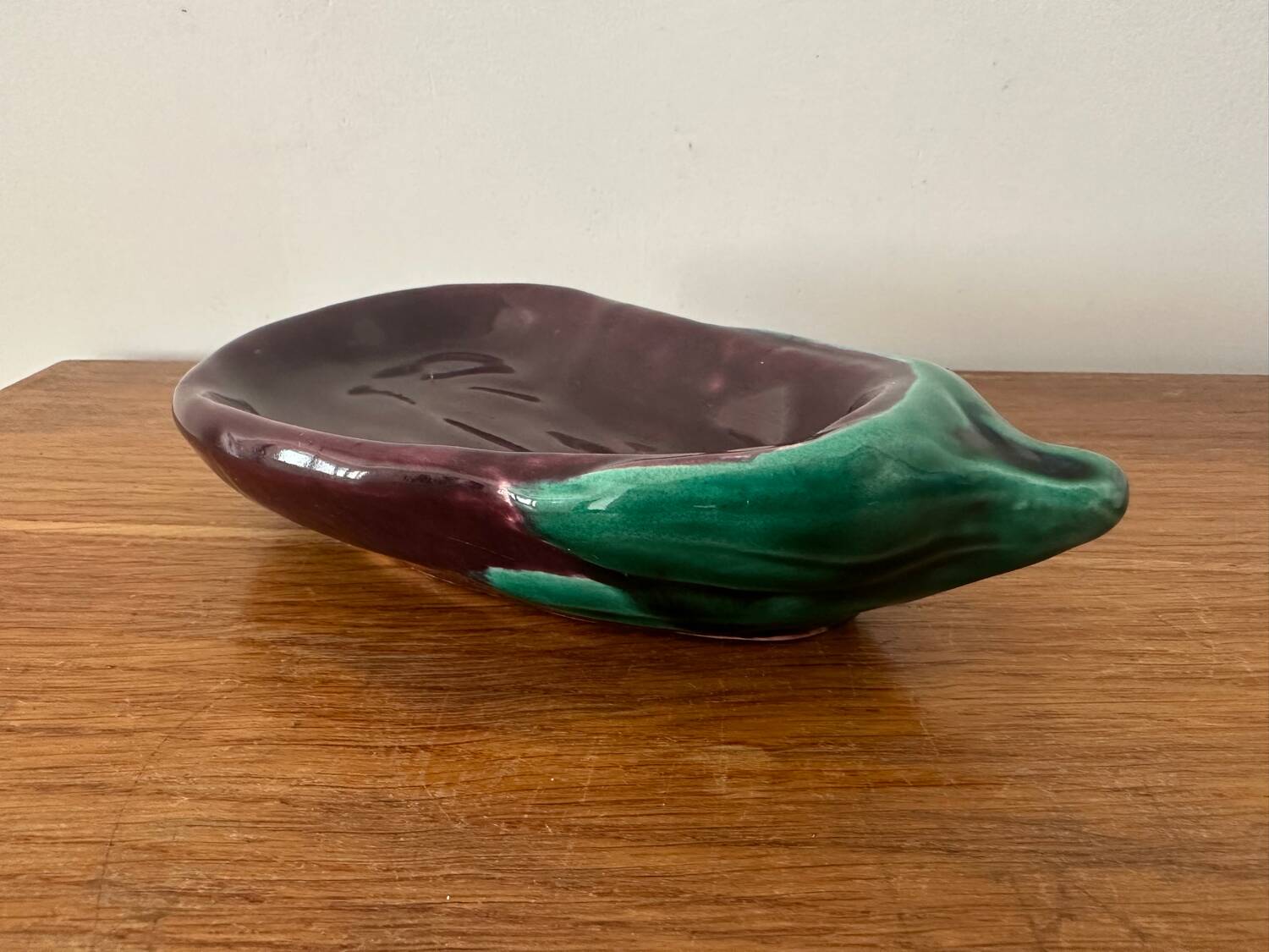 Old Vallauris aubergine ceramic vintage empty pocket bowl
