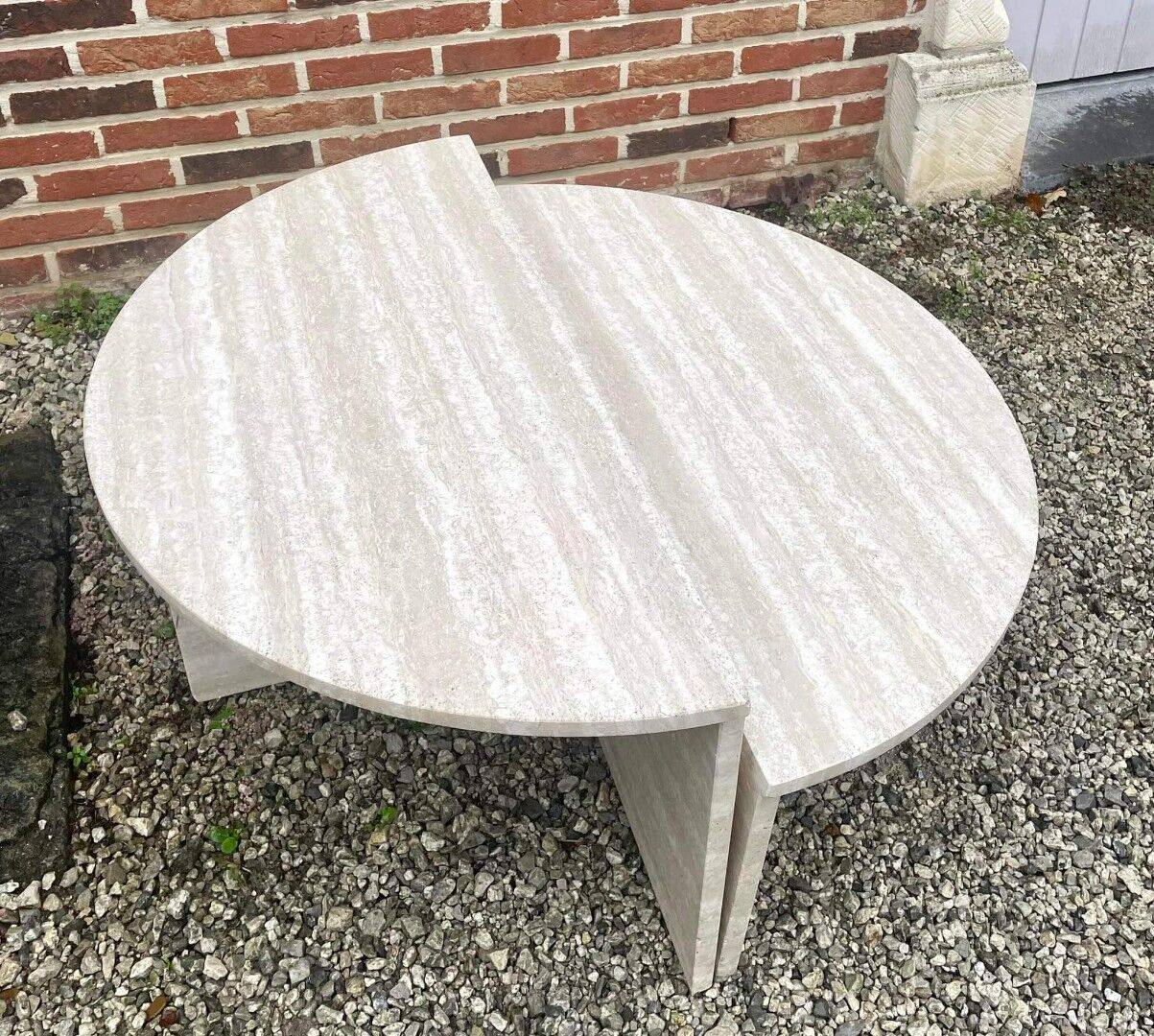 Travertine coffee table, round Up&up