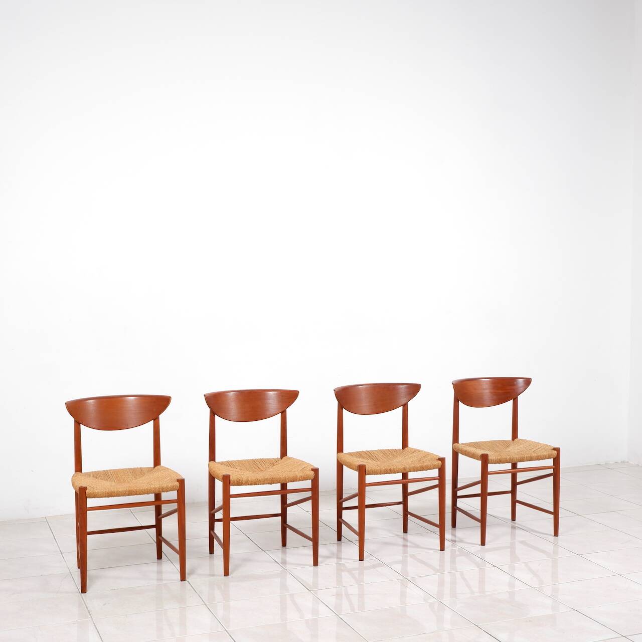 Ensemble de 4 chaises à repas en teck par Peter Hvidt & Orla Molgaard-Nielsen