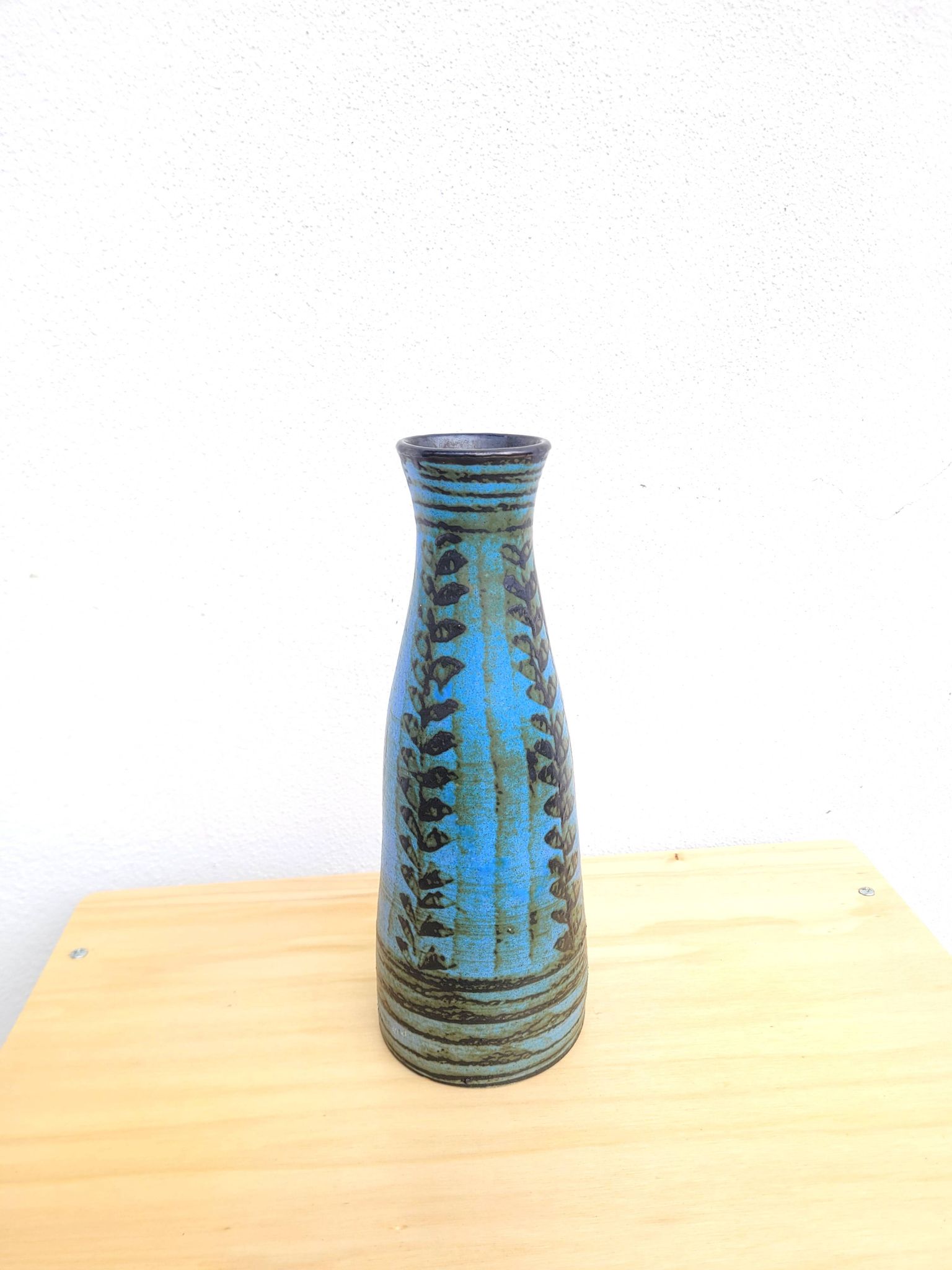 Blue vase by Danuta le Hénaff