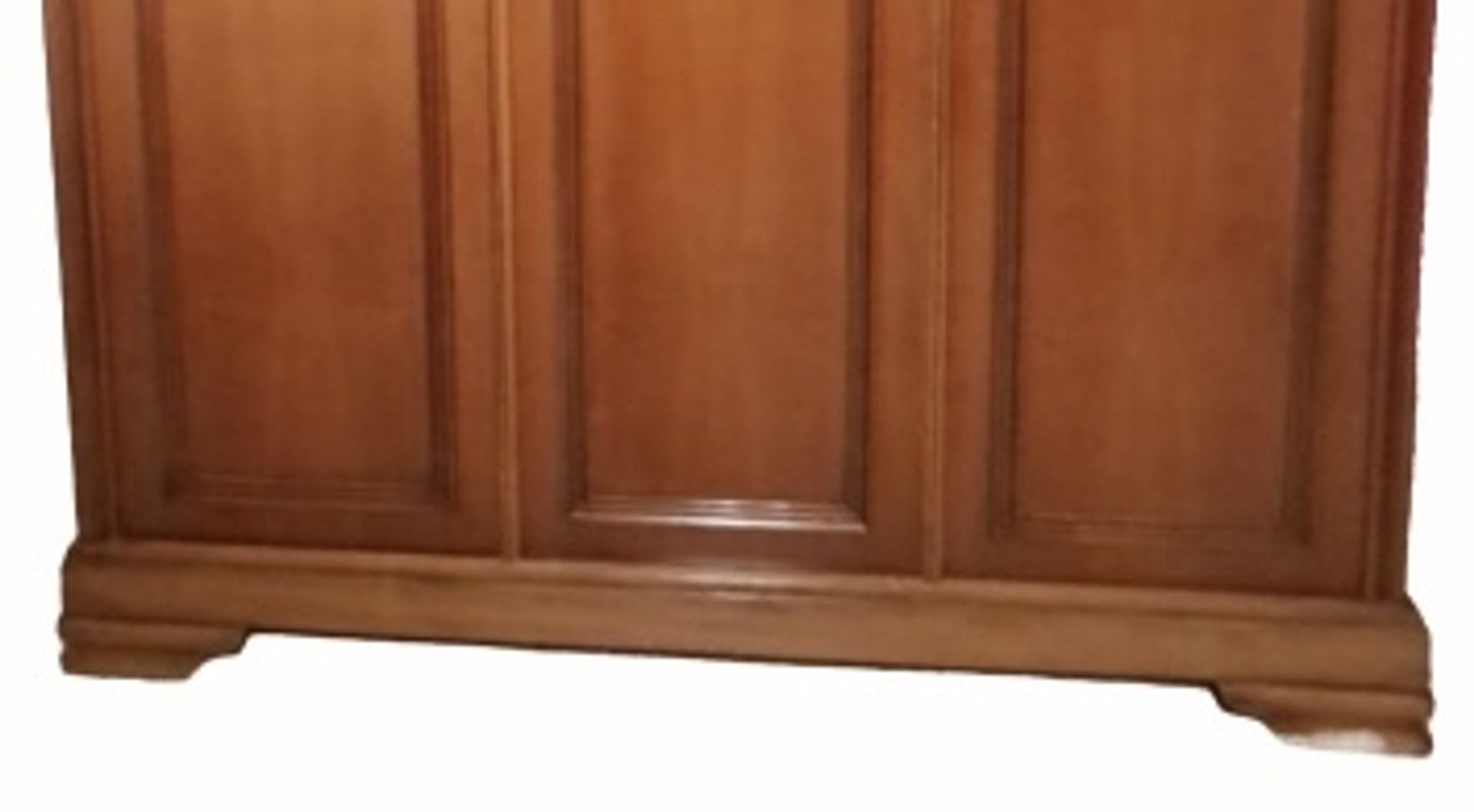 Armoire en merisier style Louis Philippe