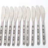 Vintage pattern knives