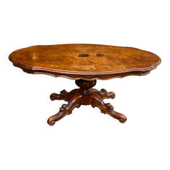Table basse victorienne en bois de ronce de noyer incrustation pied central