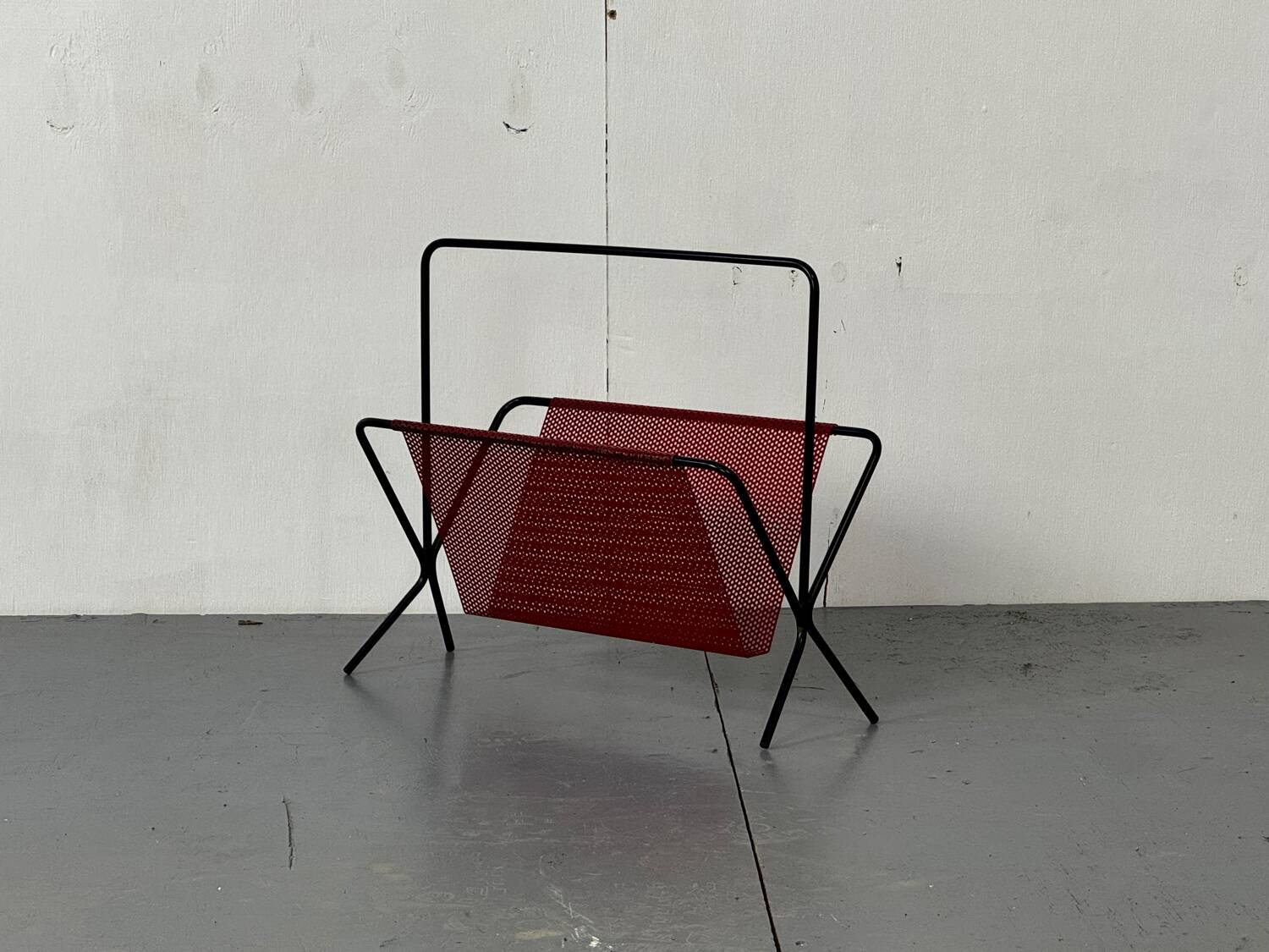Mid-Century Modernist black and red Magazine Rack by Pilastro, 1950S