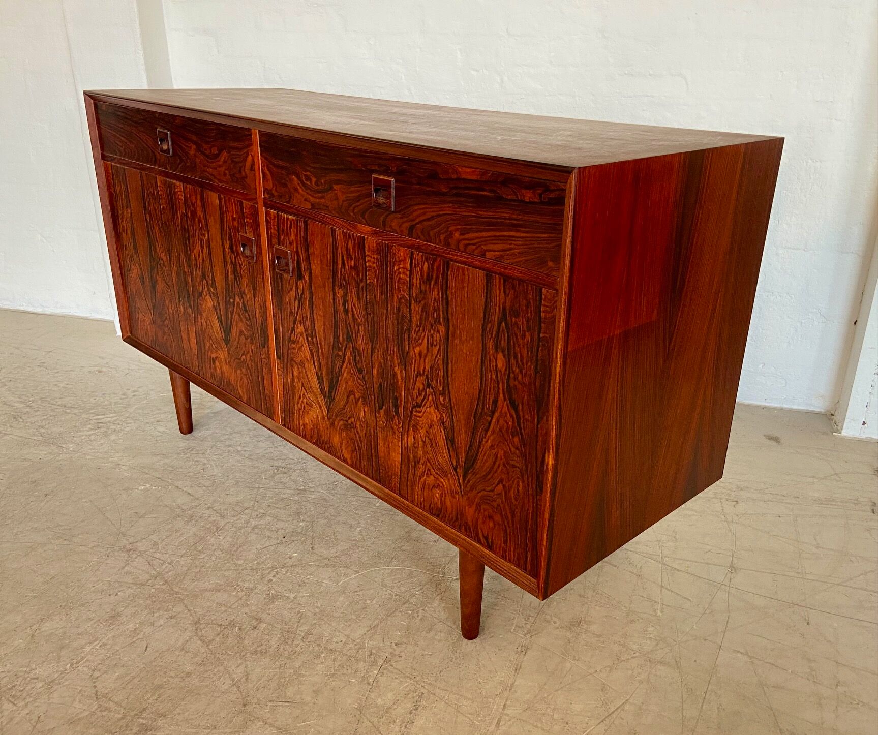 Buffet en palissandre danois vintage rétro des années 1960 par Brouers.