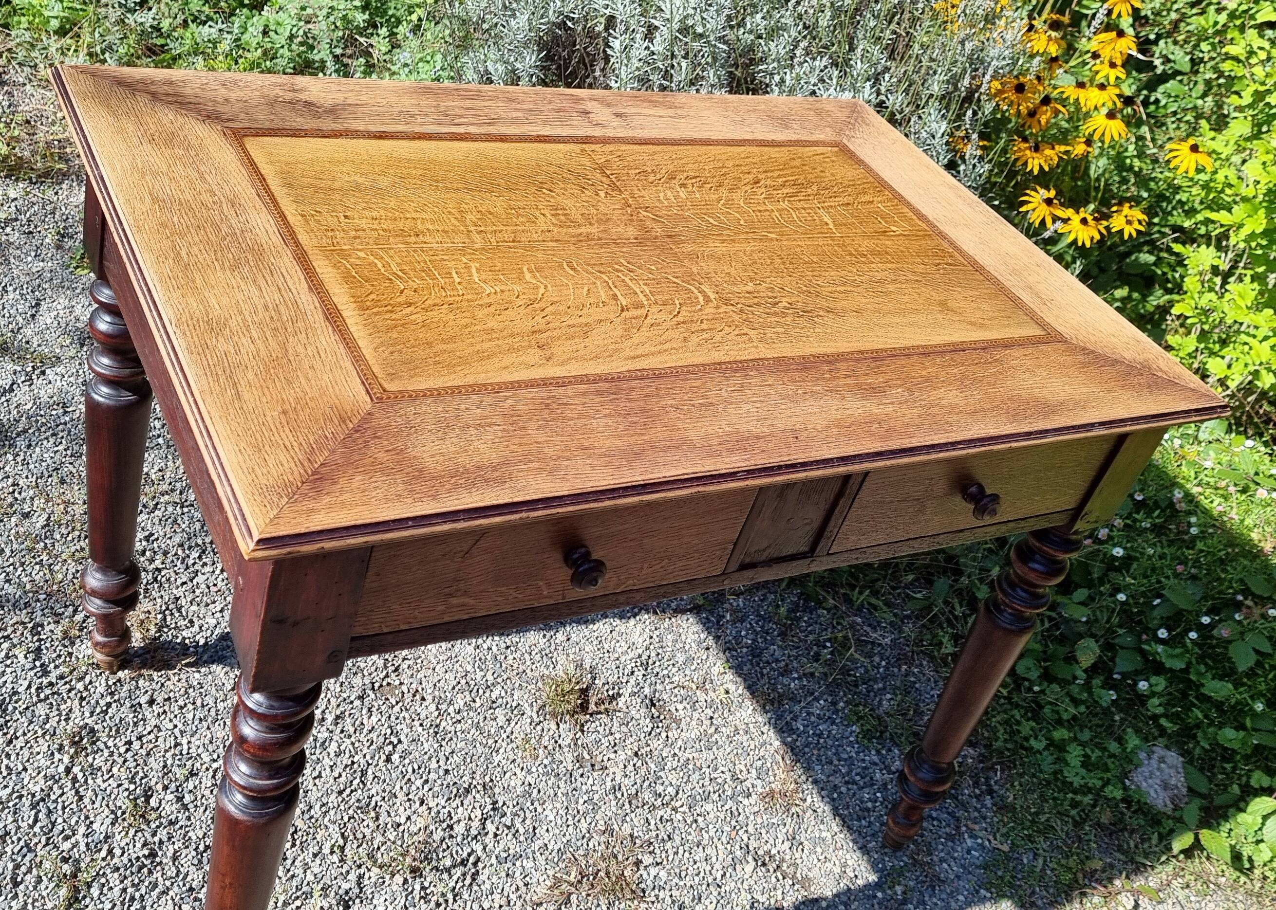 English style removable tiered desk