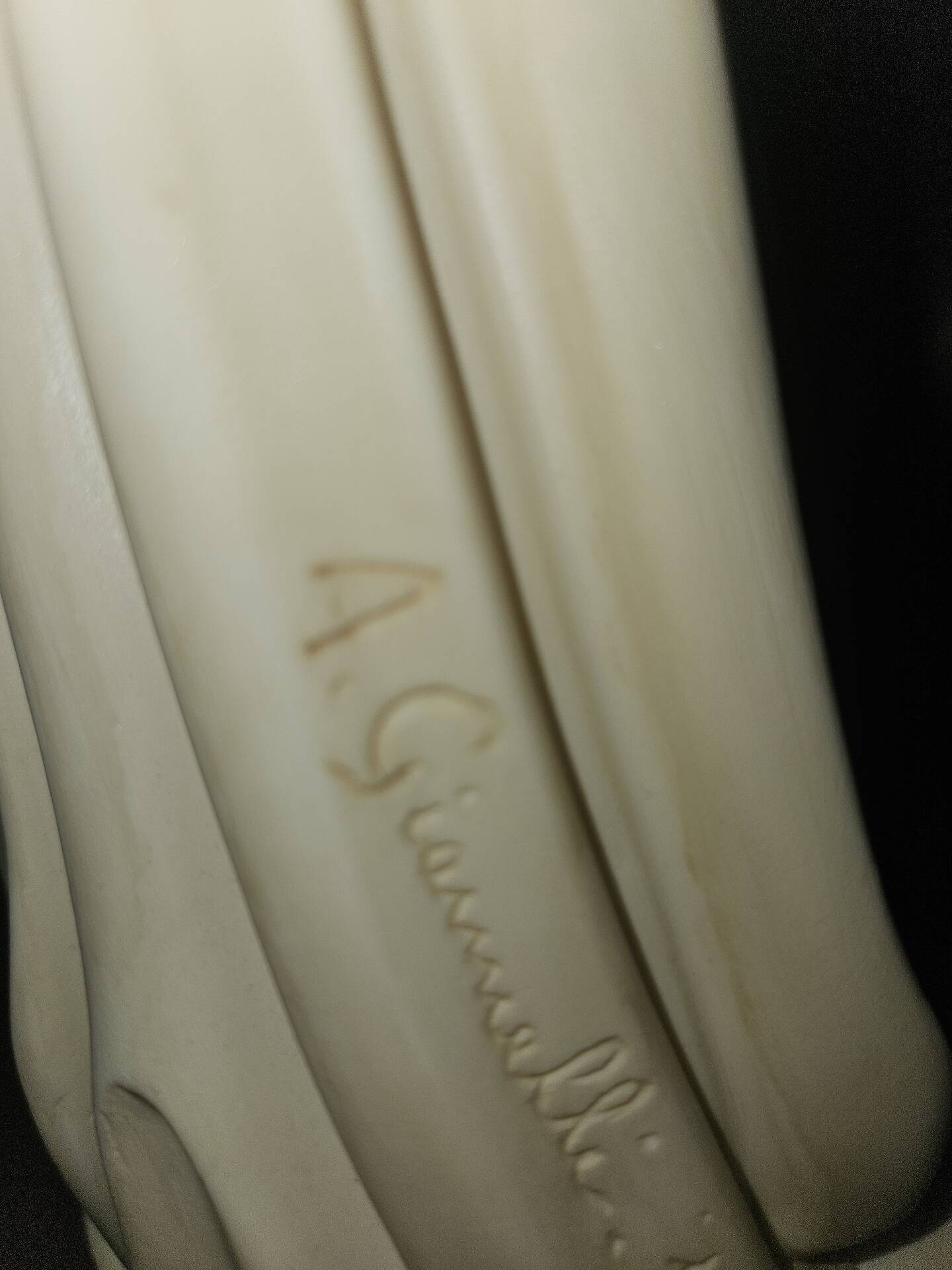 Title: Dancer Statue with Veil – A. Giannelli 1982 – Alabaster  
Description